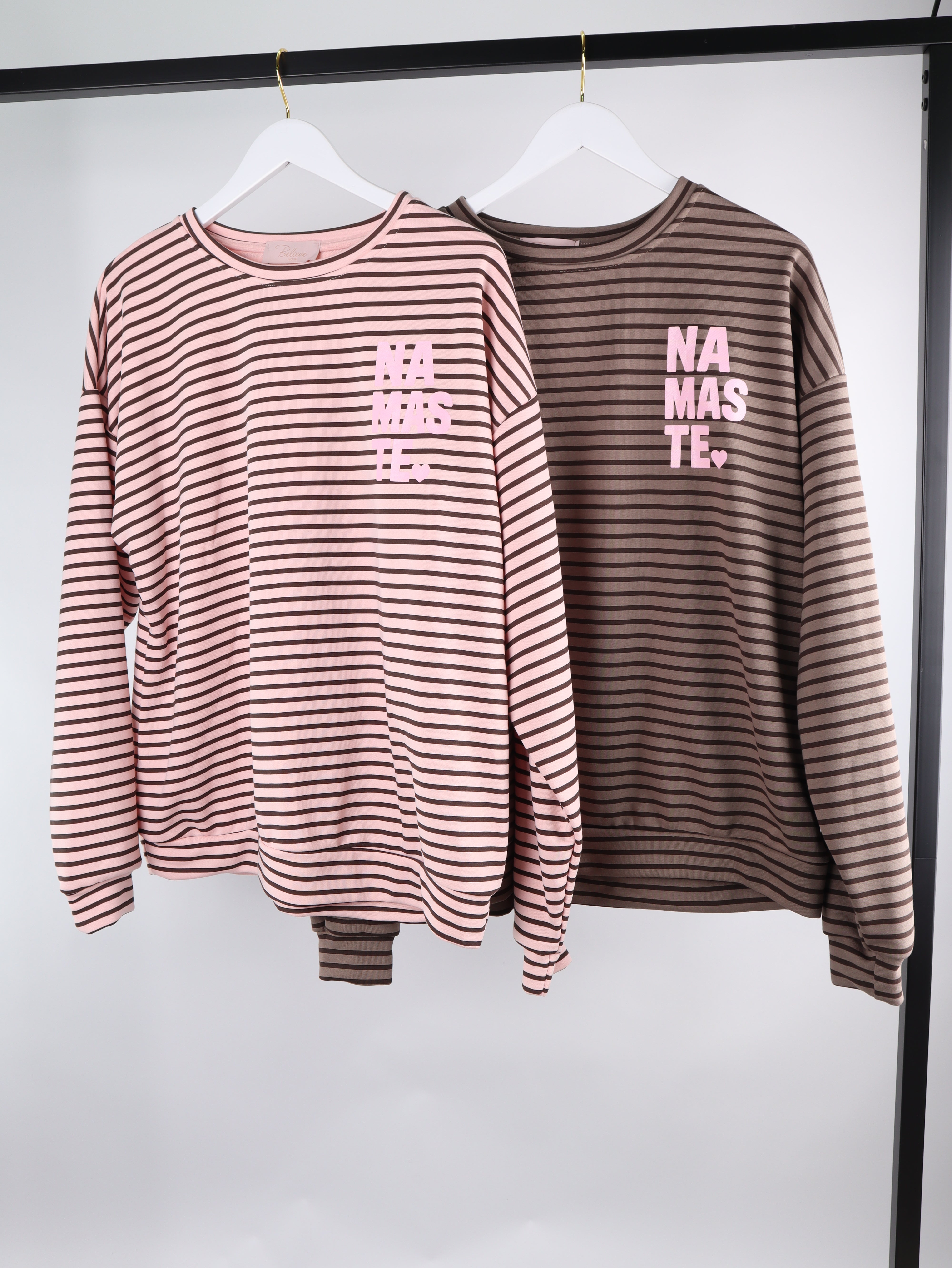 Oversize Streifen Sweater NAMASTE