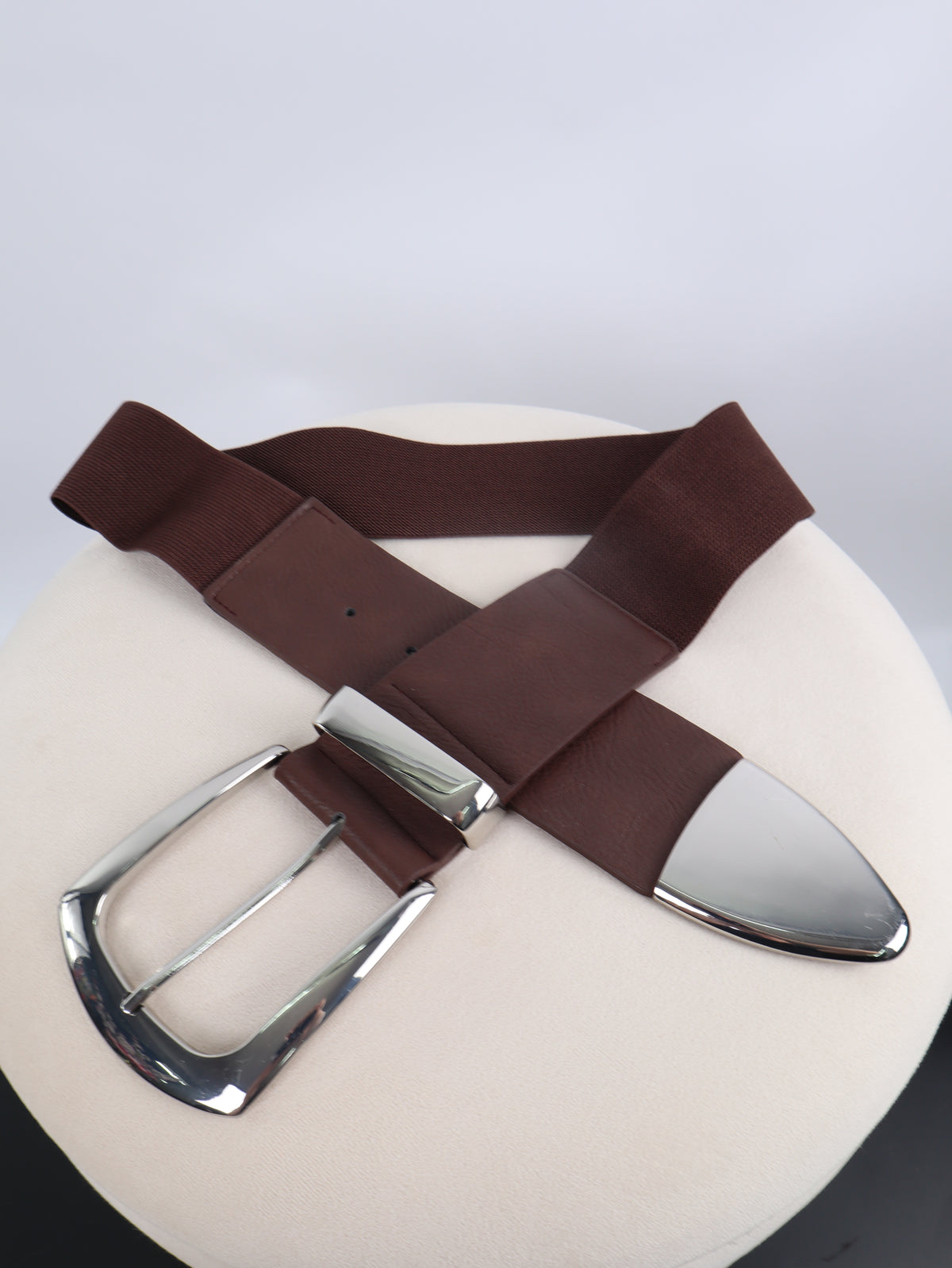 Stretch-Gürtel – Breite Taille & Silber-Akzente