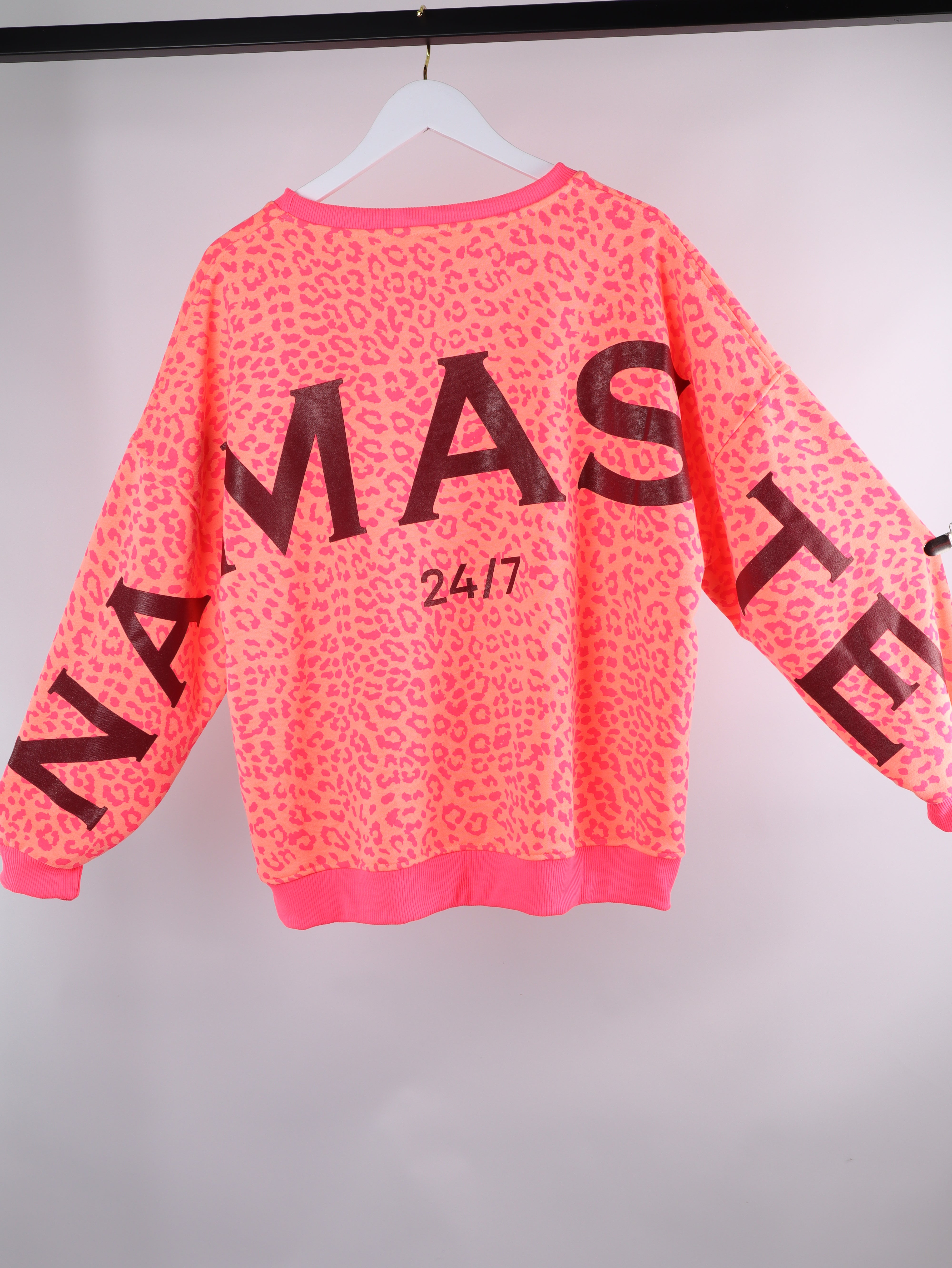 Sweatshirt mit Rückenprint NAMASTE LEO