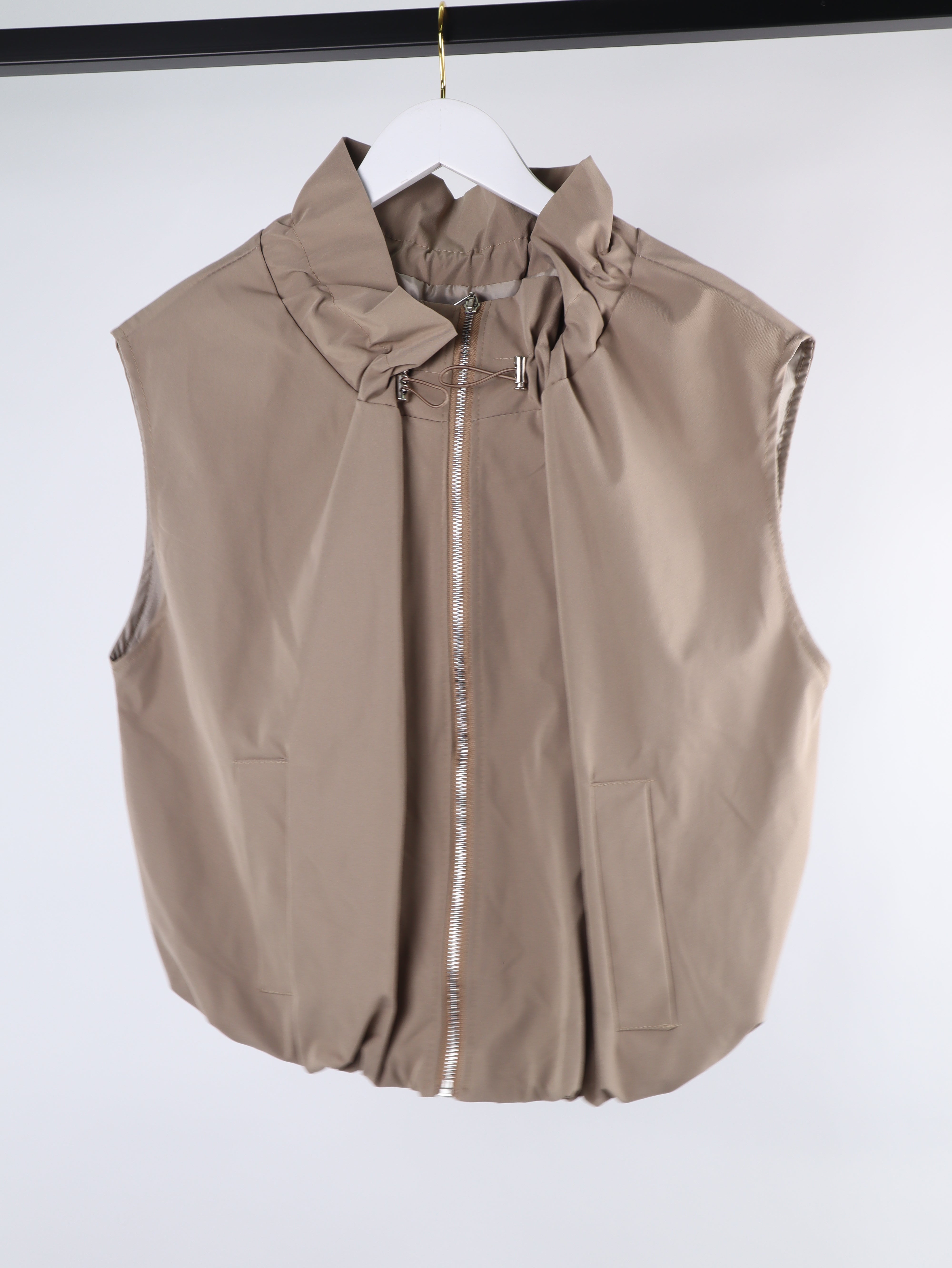 Weste RUFFLED EDGE