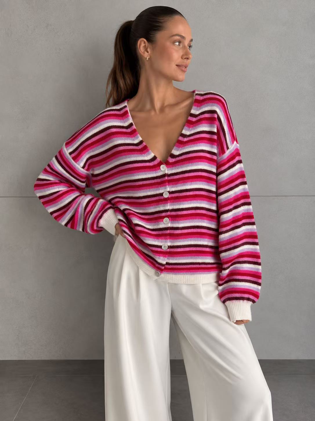 Strickjacke RETRO LINES