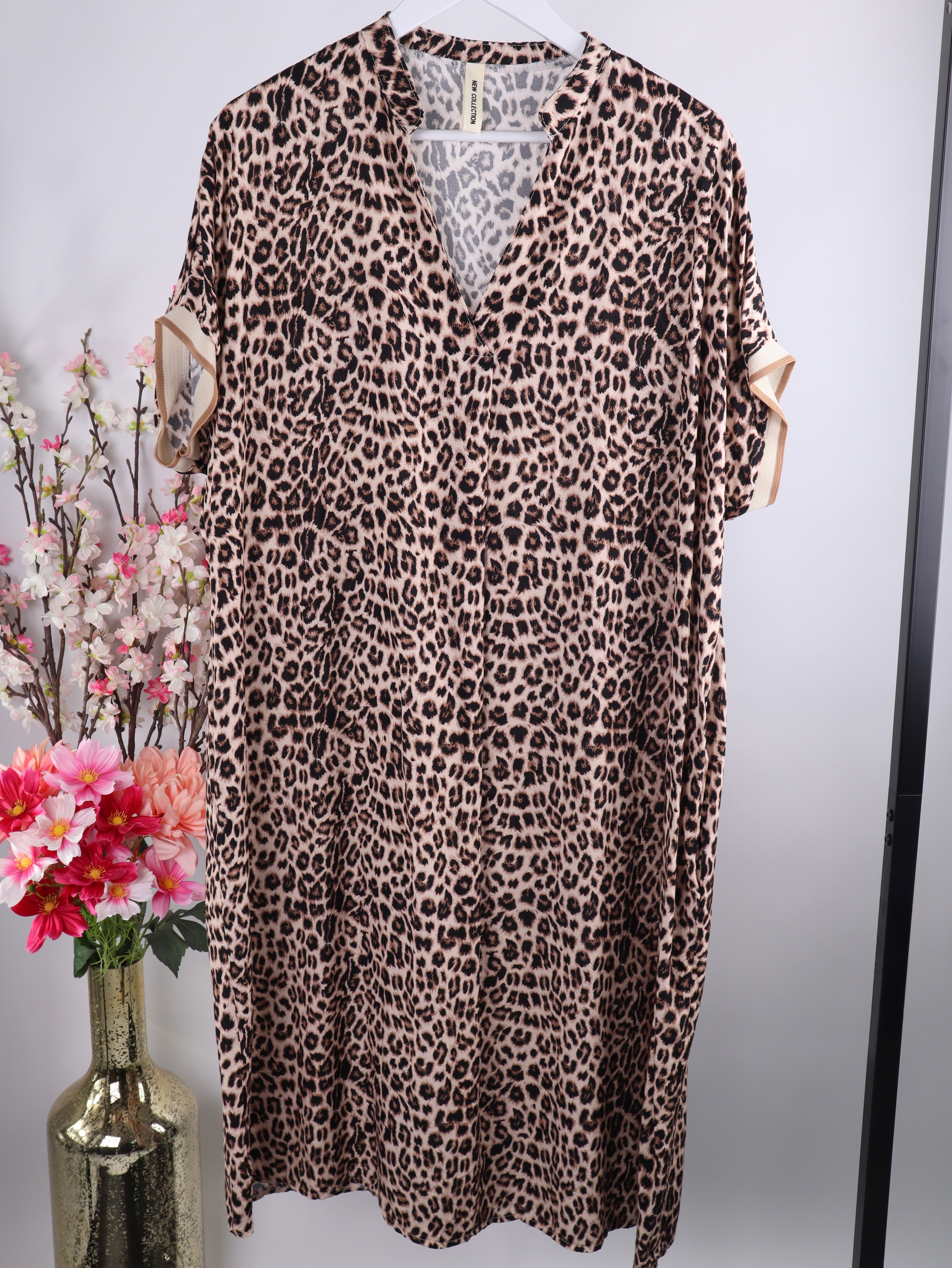 Lange Oversize Viskose-Tunika mit Leo-Print