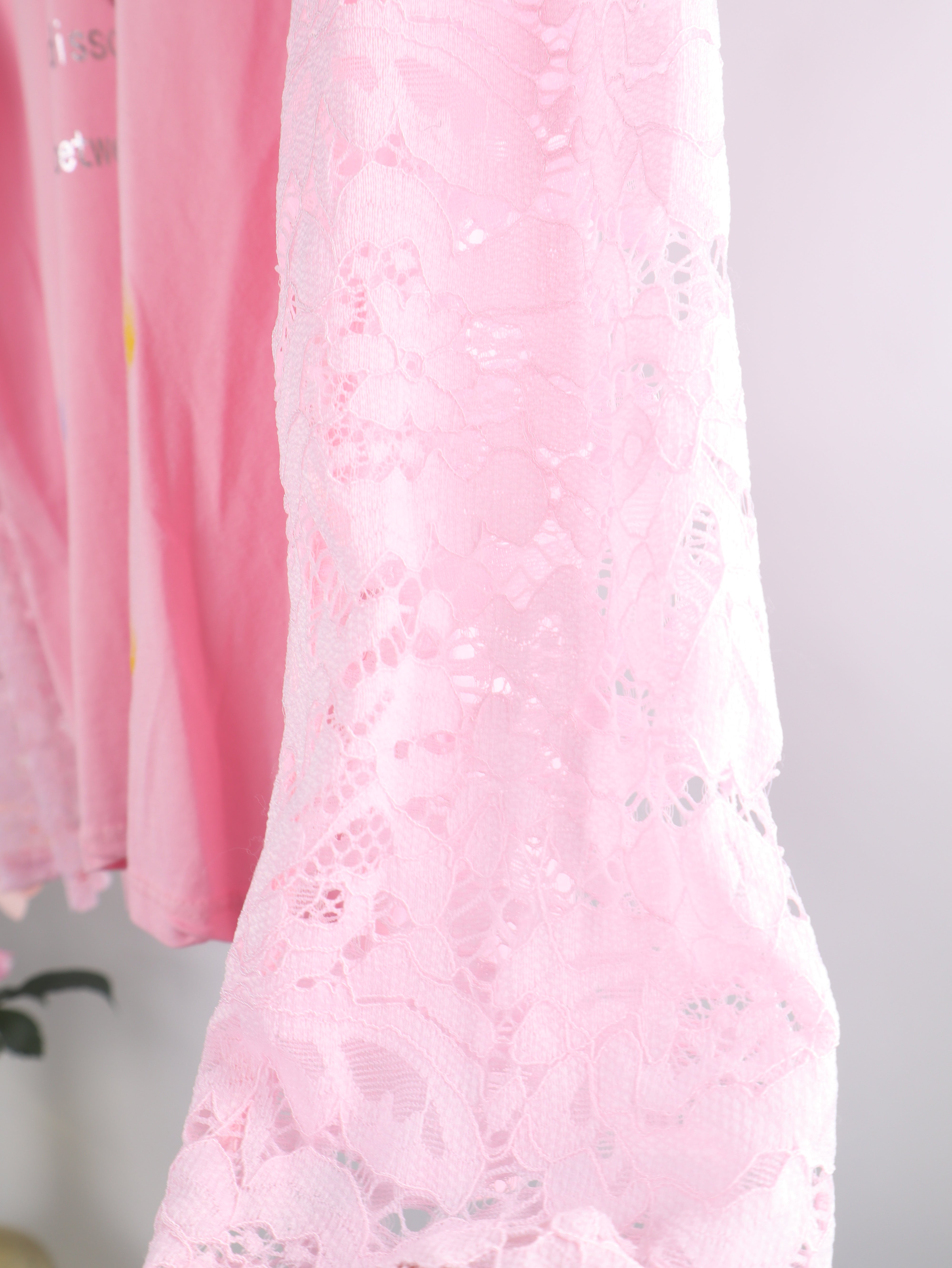 Love Shirt mit Spitze