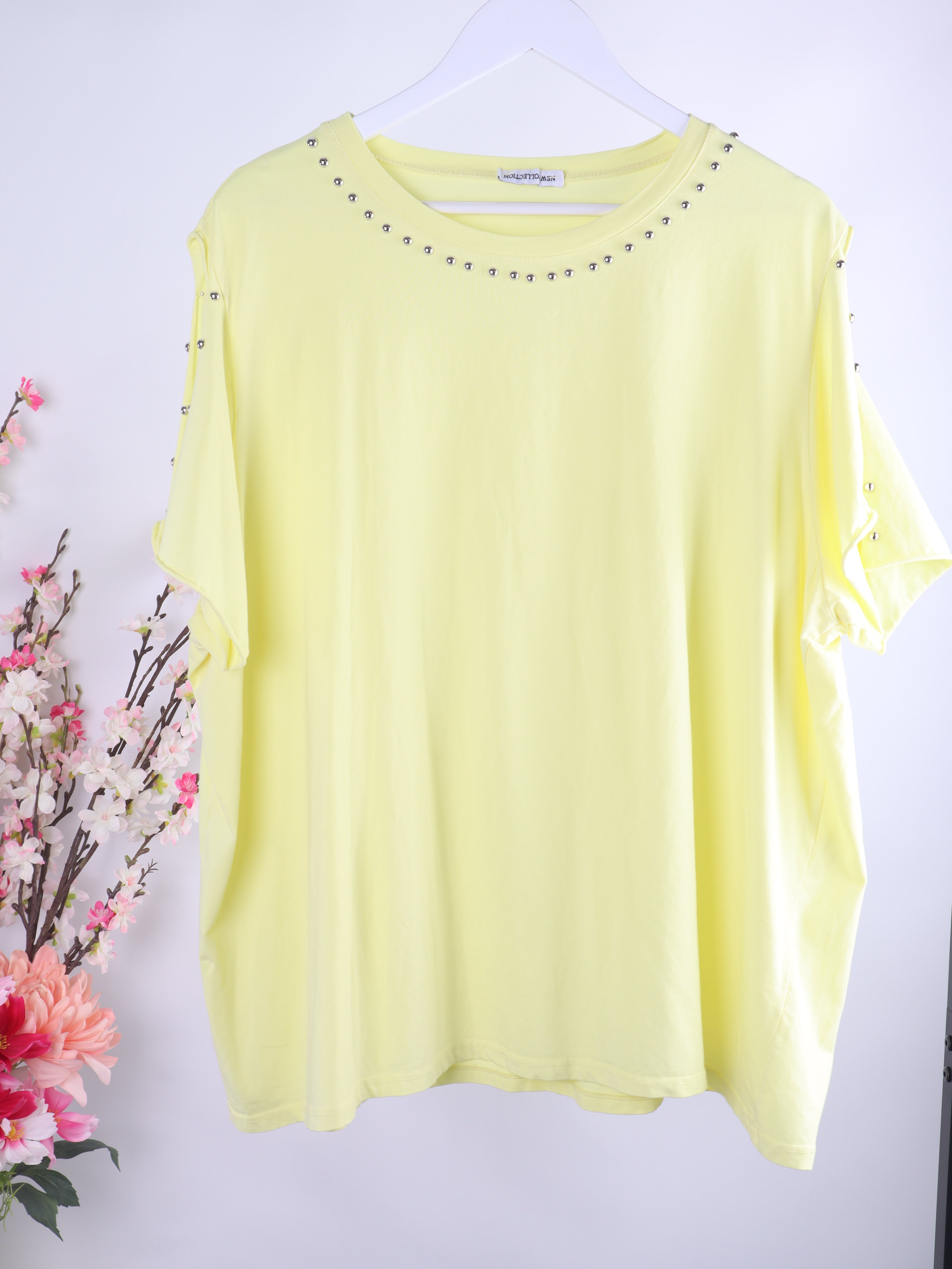 Oversize T-Shirt mit Nieten