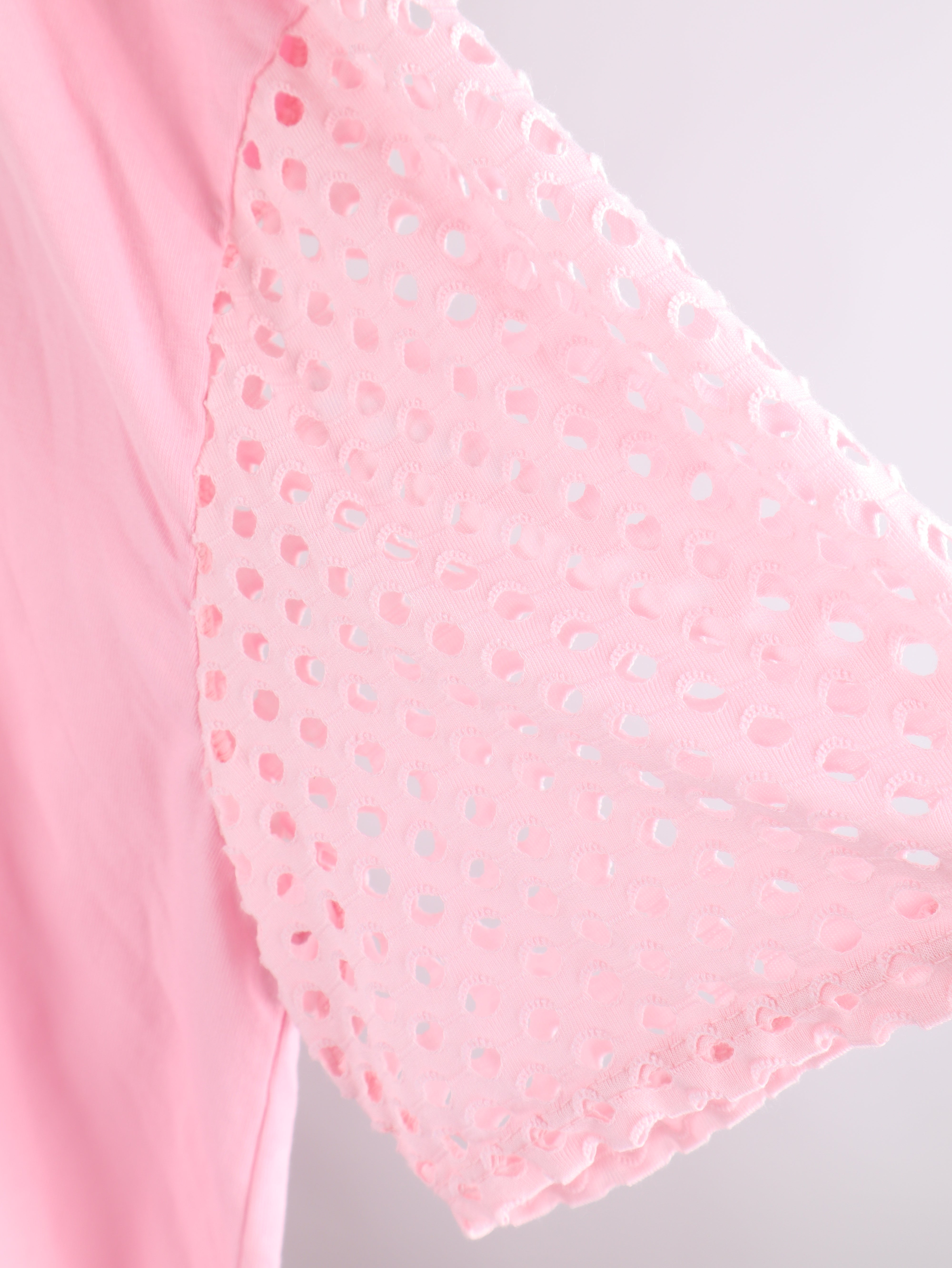 Oversize Shirt „L’AMOUR toujours“ mit Spitze & Kapuze