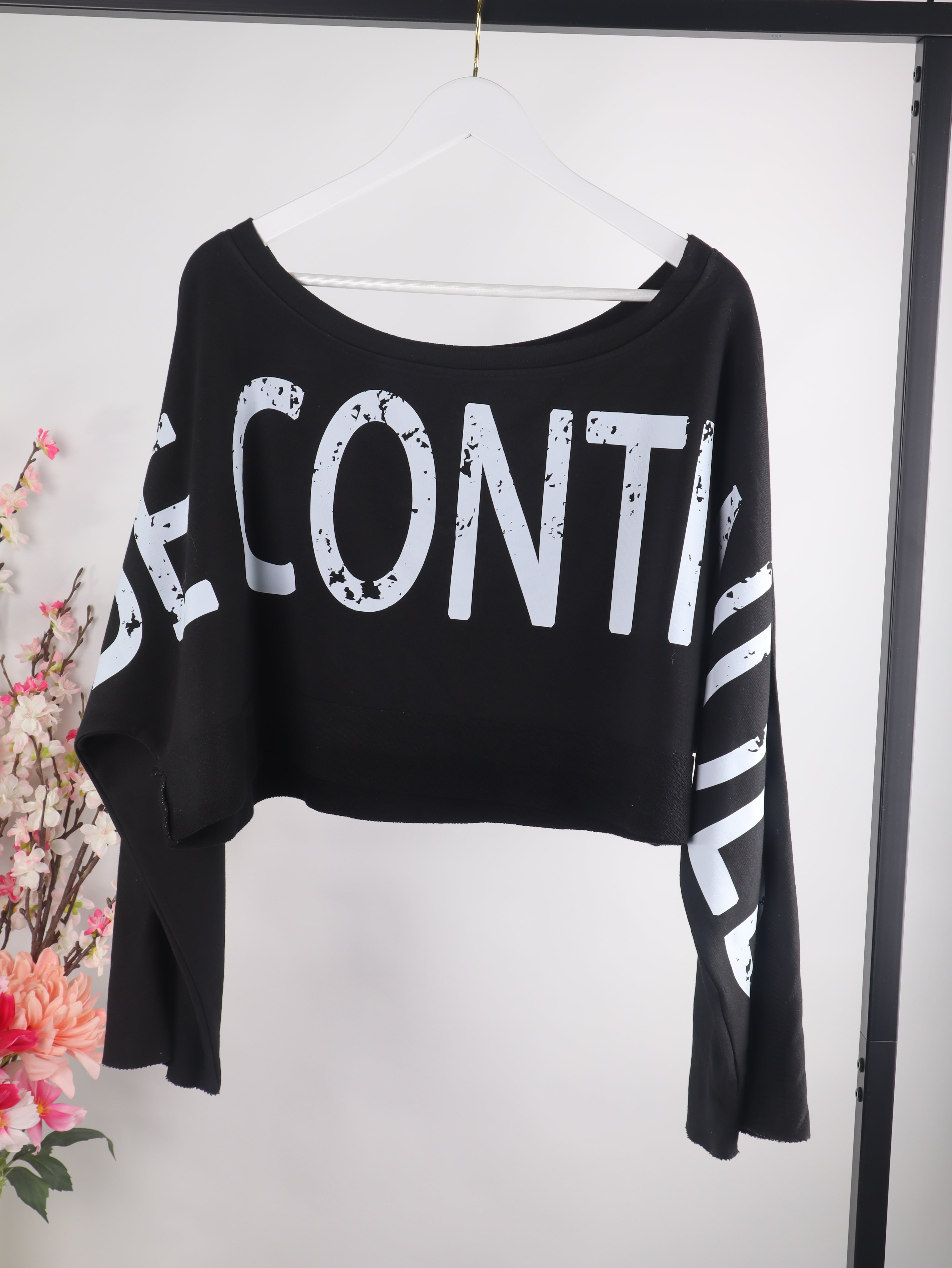 Cropped Sweatshirt „BE CONTINUED“ – Oversize