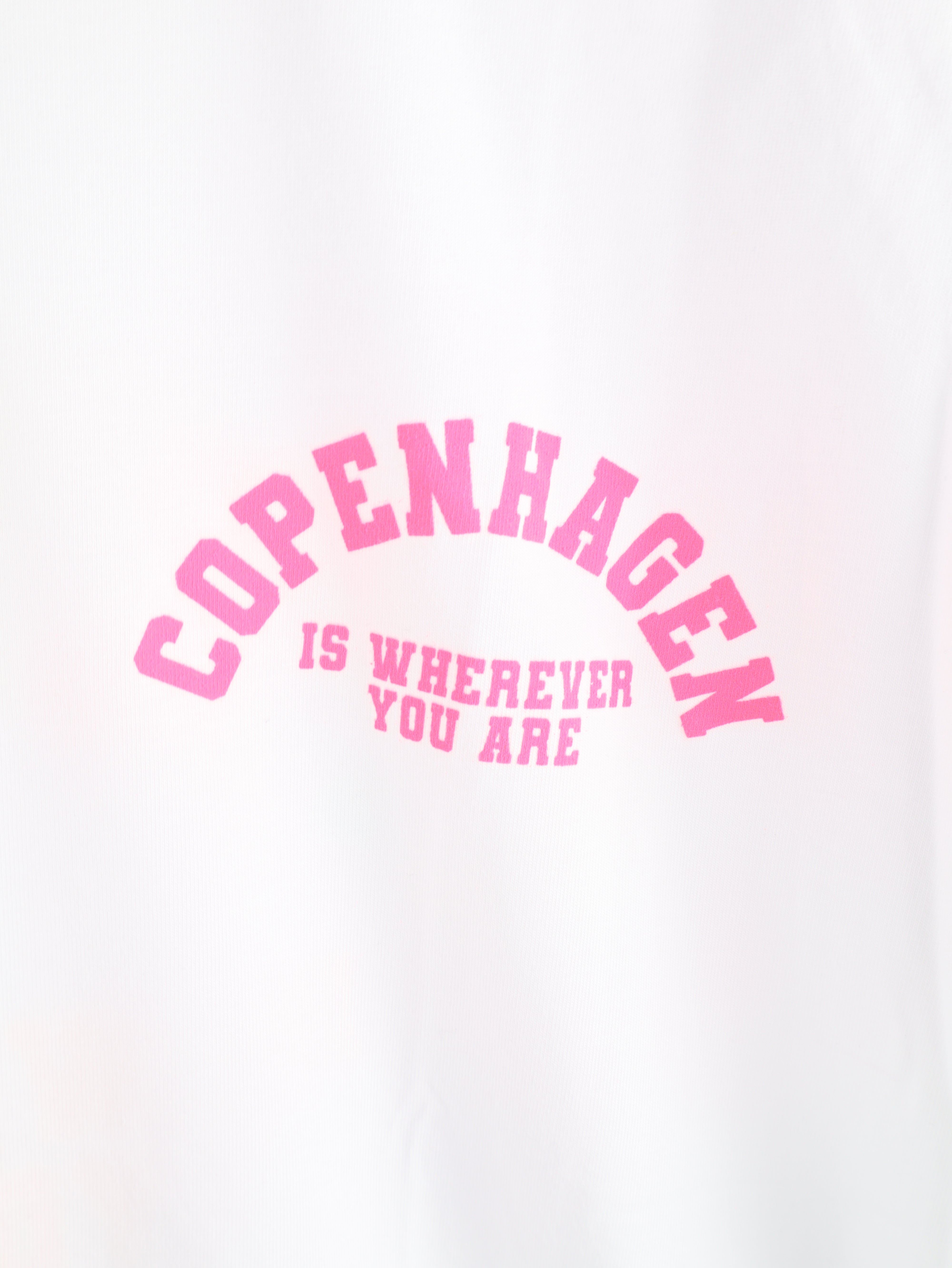 T-Shirt mit „Copenhagen“ Neon Print