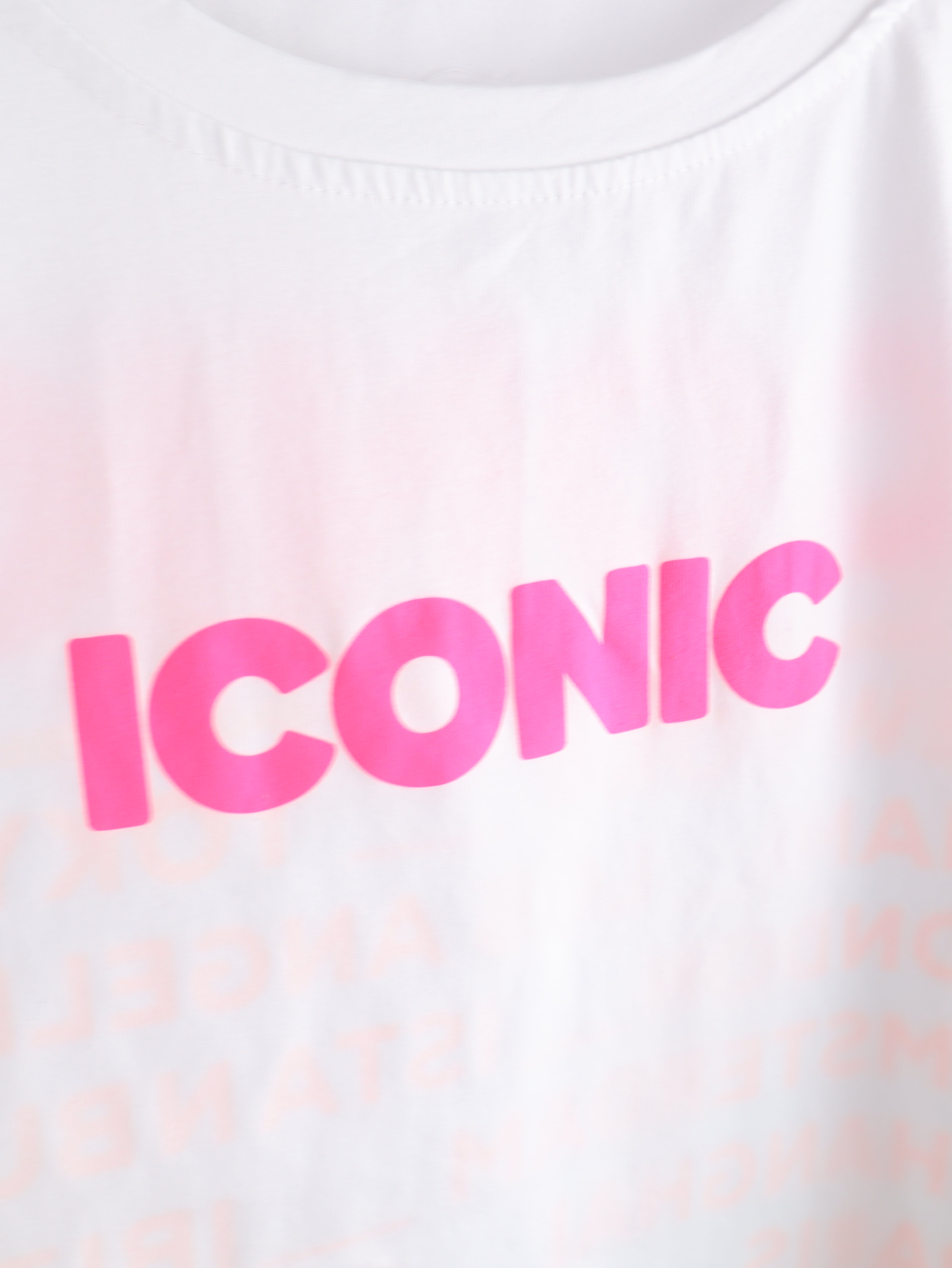 Oversize T-Shirt „ICONIC“ mit Neon Print - Orange/Pink