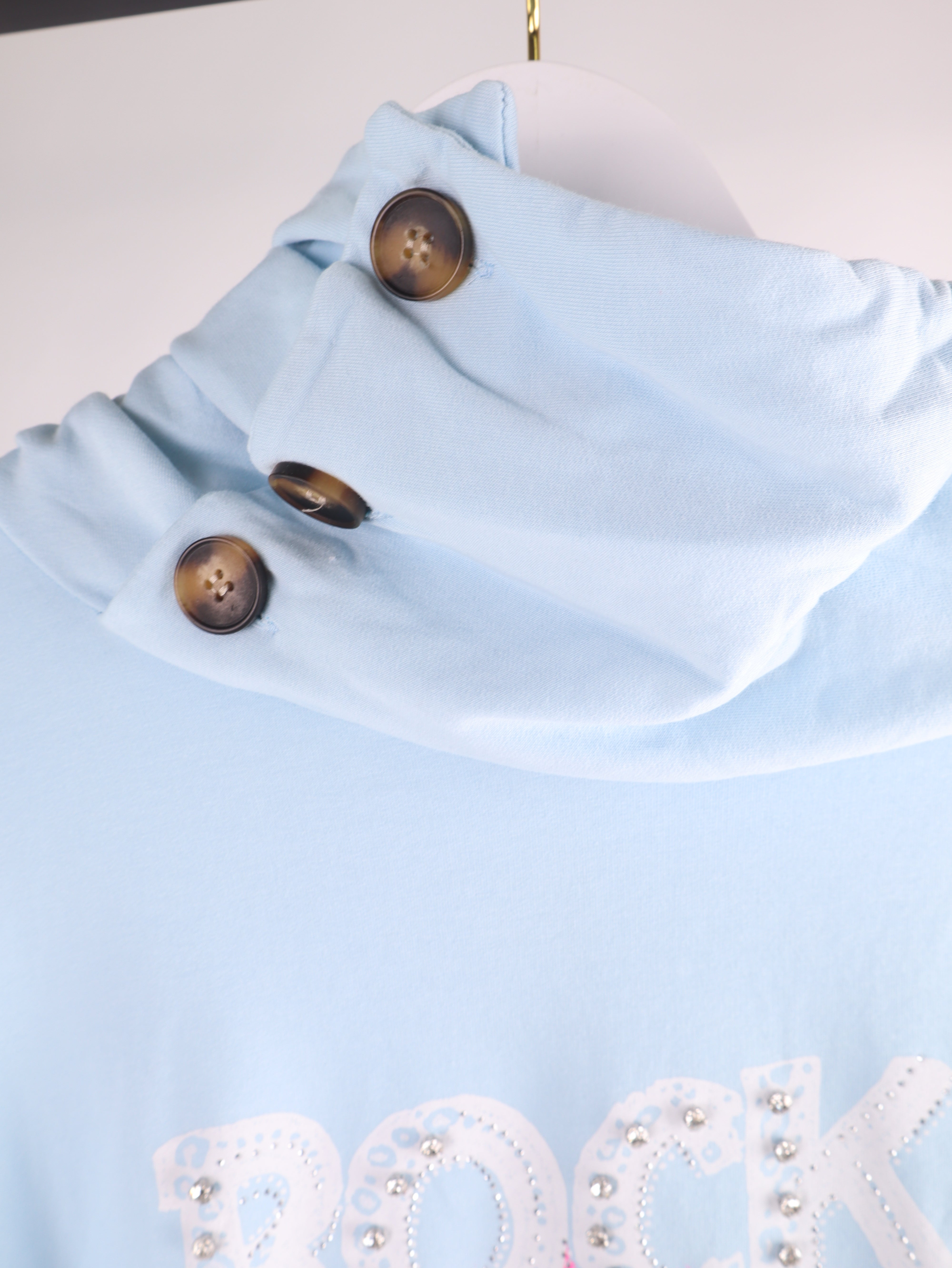 Oversize Hoodie Kleid „Rock Skull“ – Strass & Neon Print