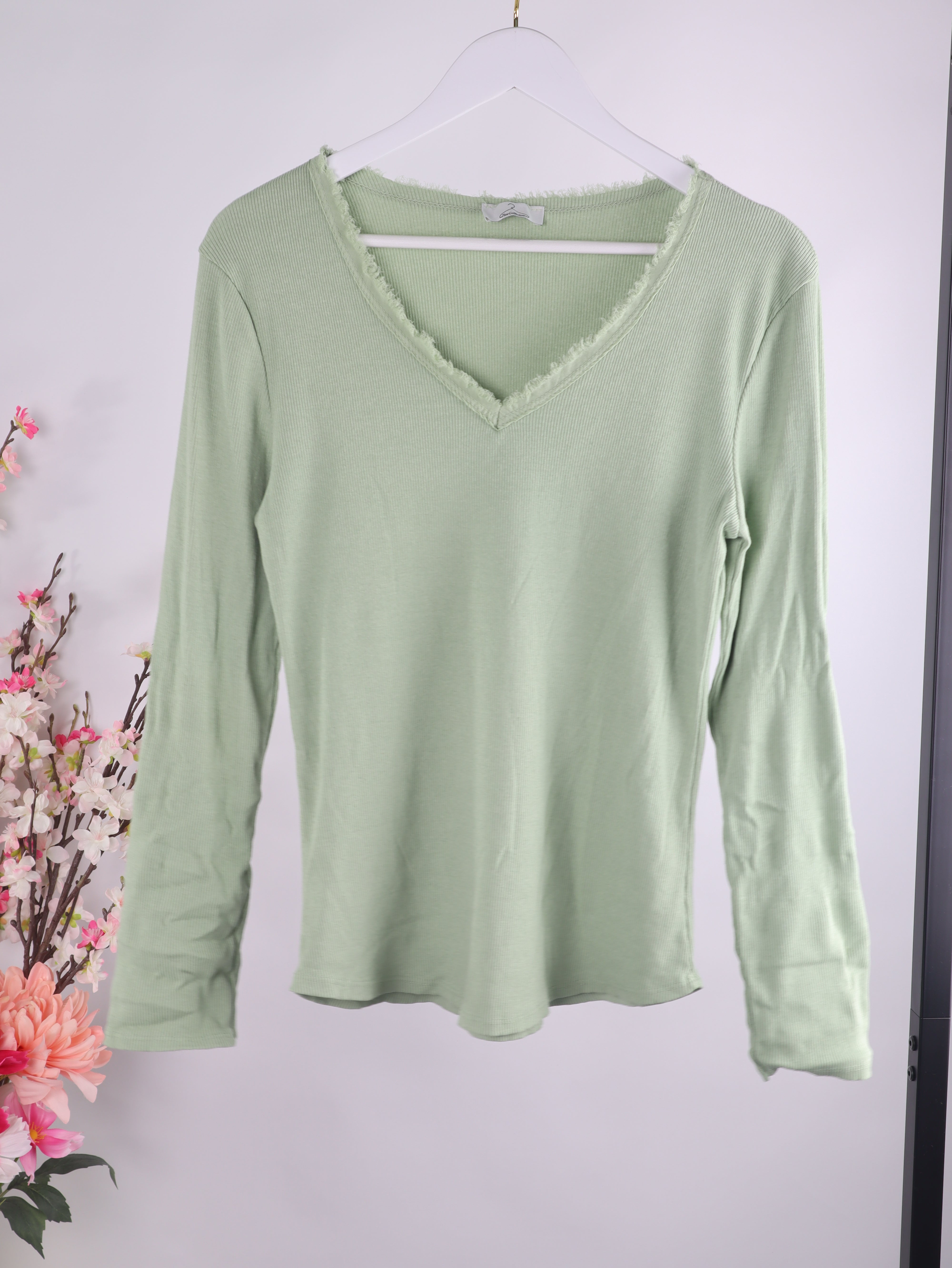 Ripp Langarmshirt mit V-Ausschnitt