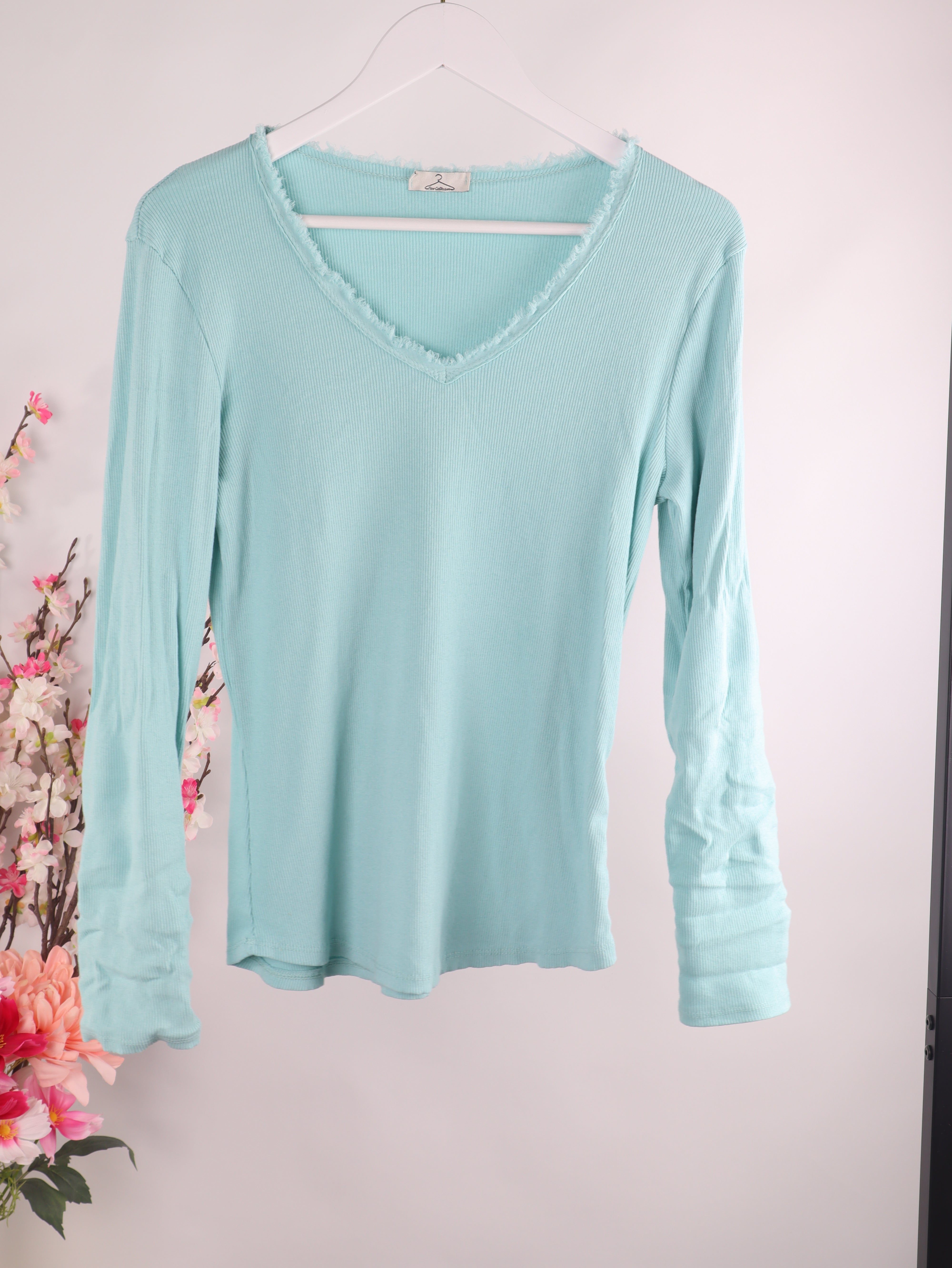 Ripp Langarmshirt mit V-Ausschnitt