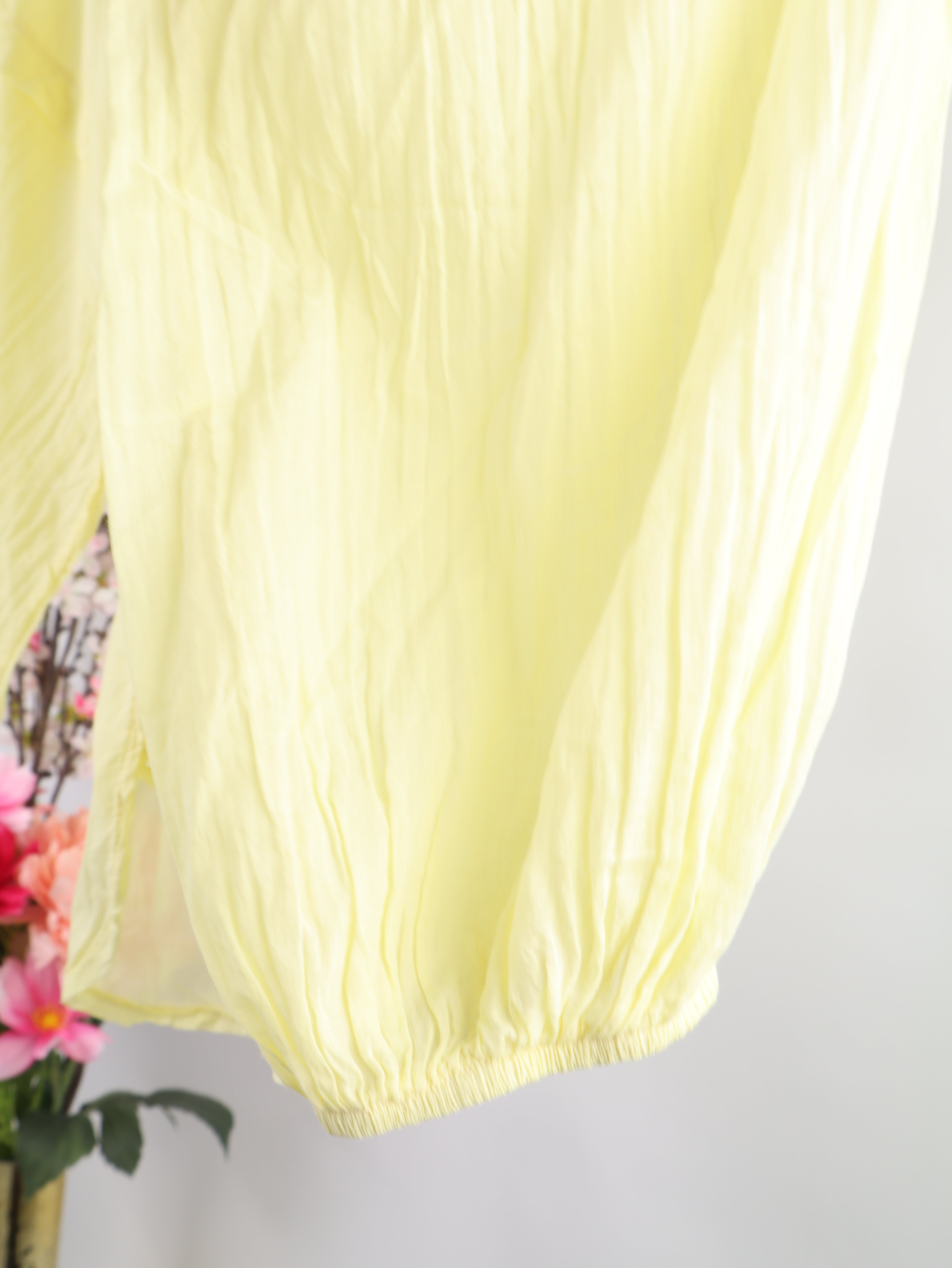 Leichte Bluse mit Knotendetail