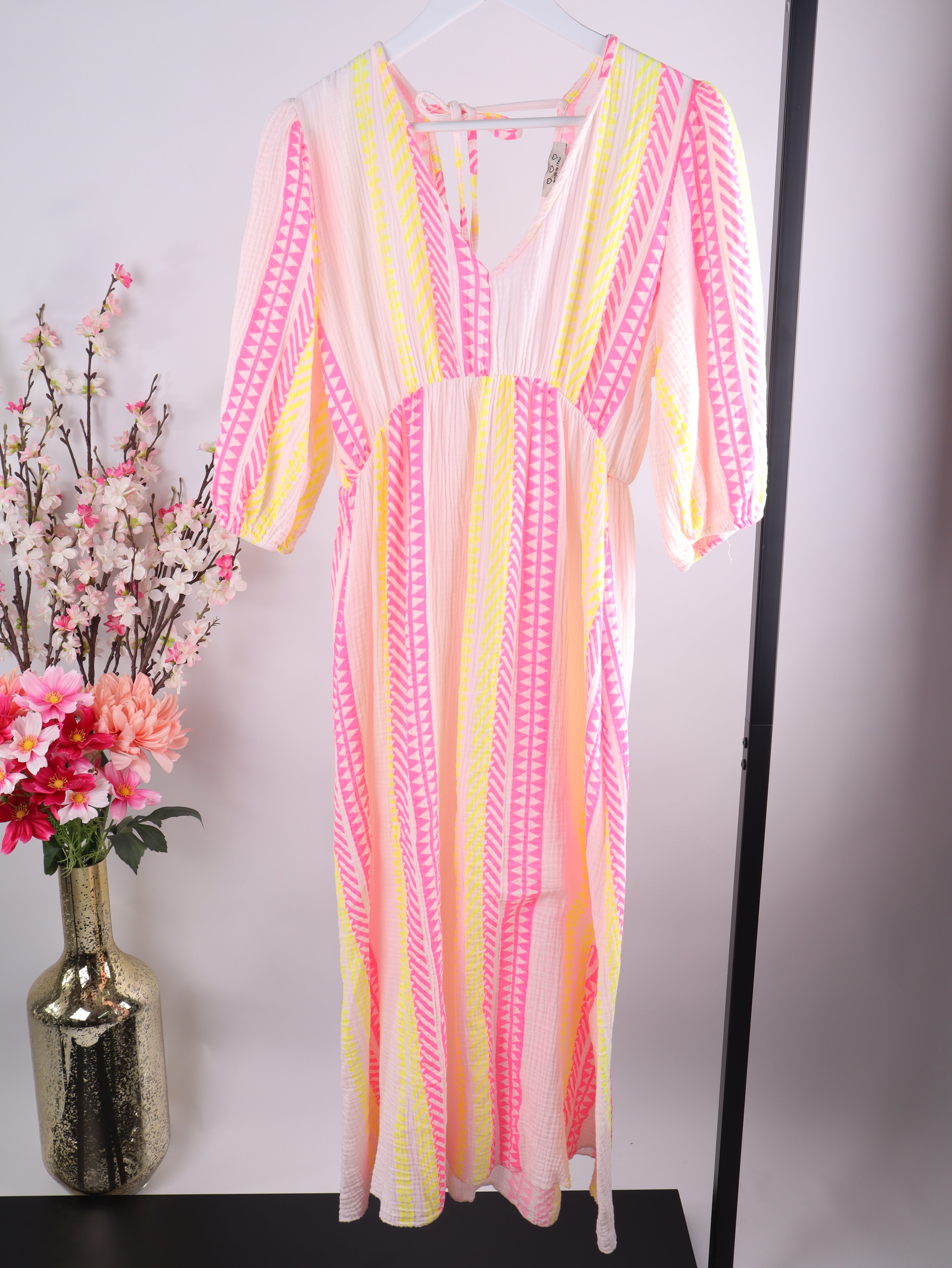 Musselin Kleid mit Neon-Boho-Muster – Pink & Gelb