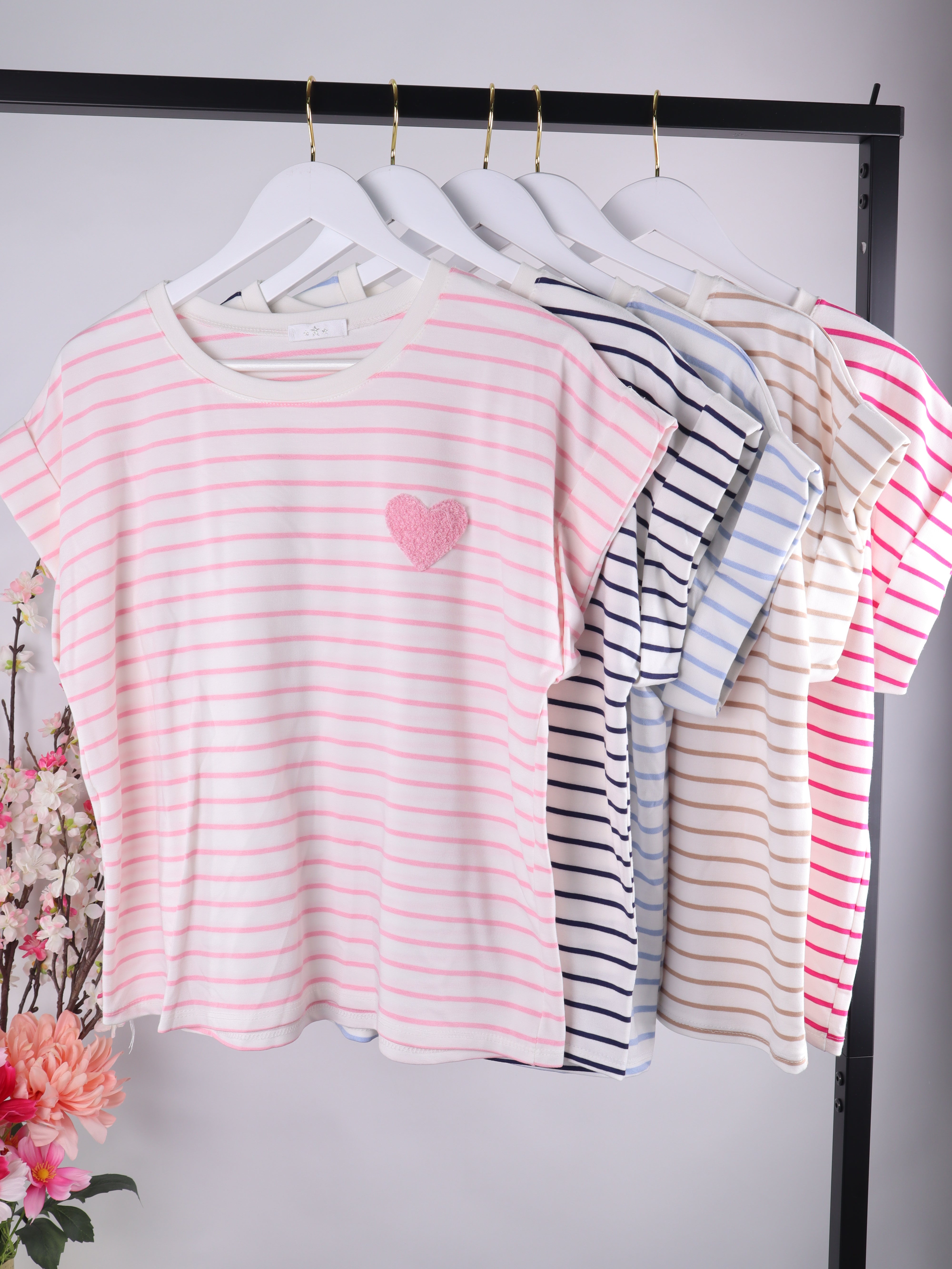 Gestreiftes Shirt mit Herz-Patch