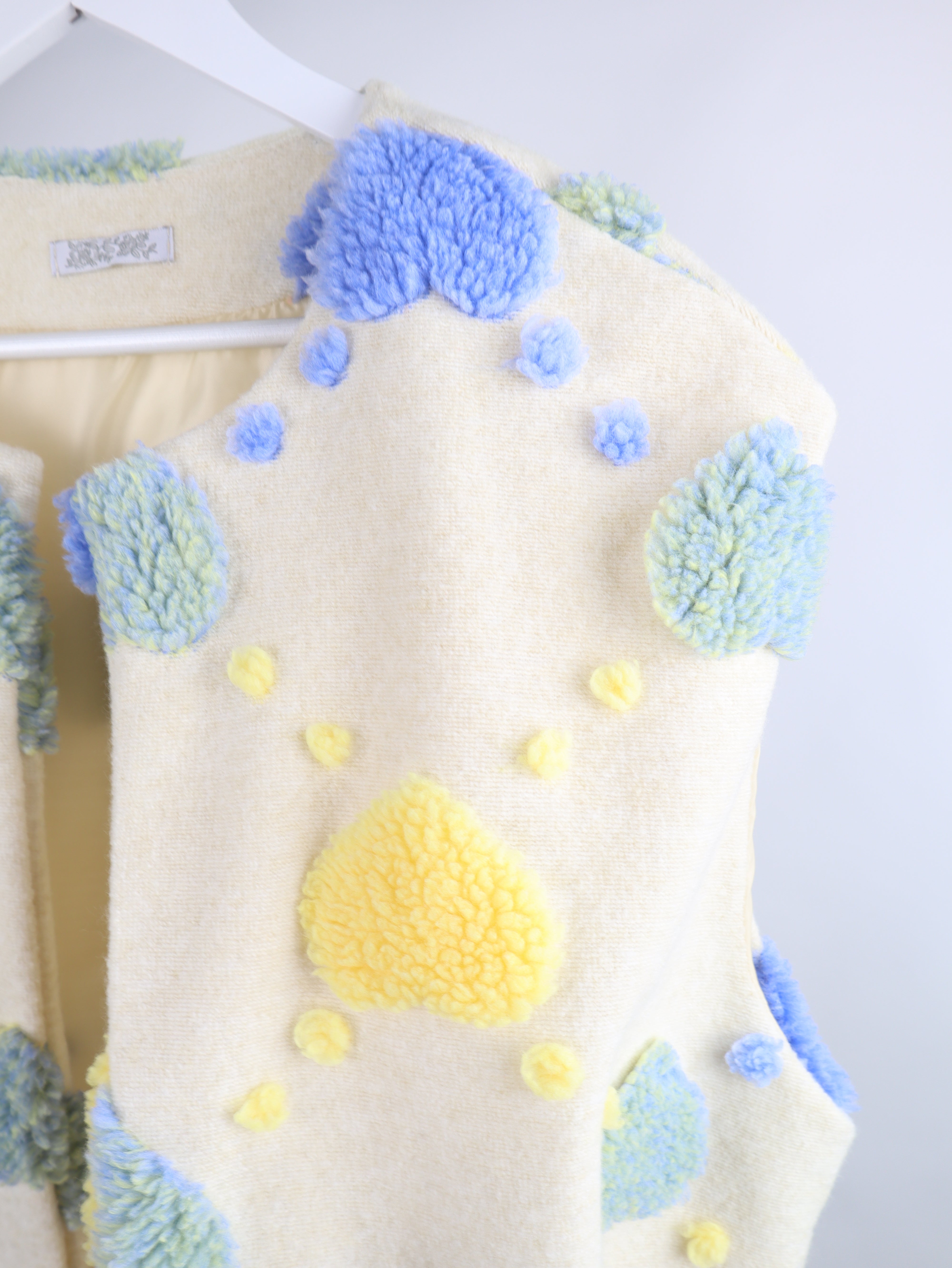 Teddy Weste mit Herz-Details