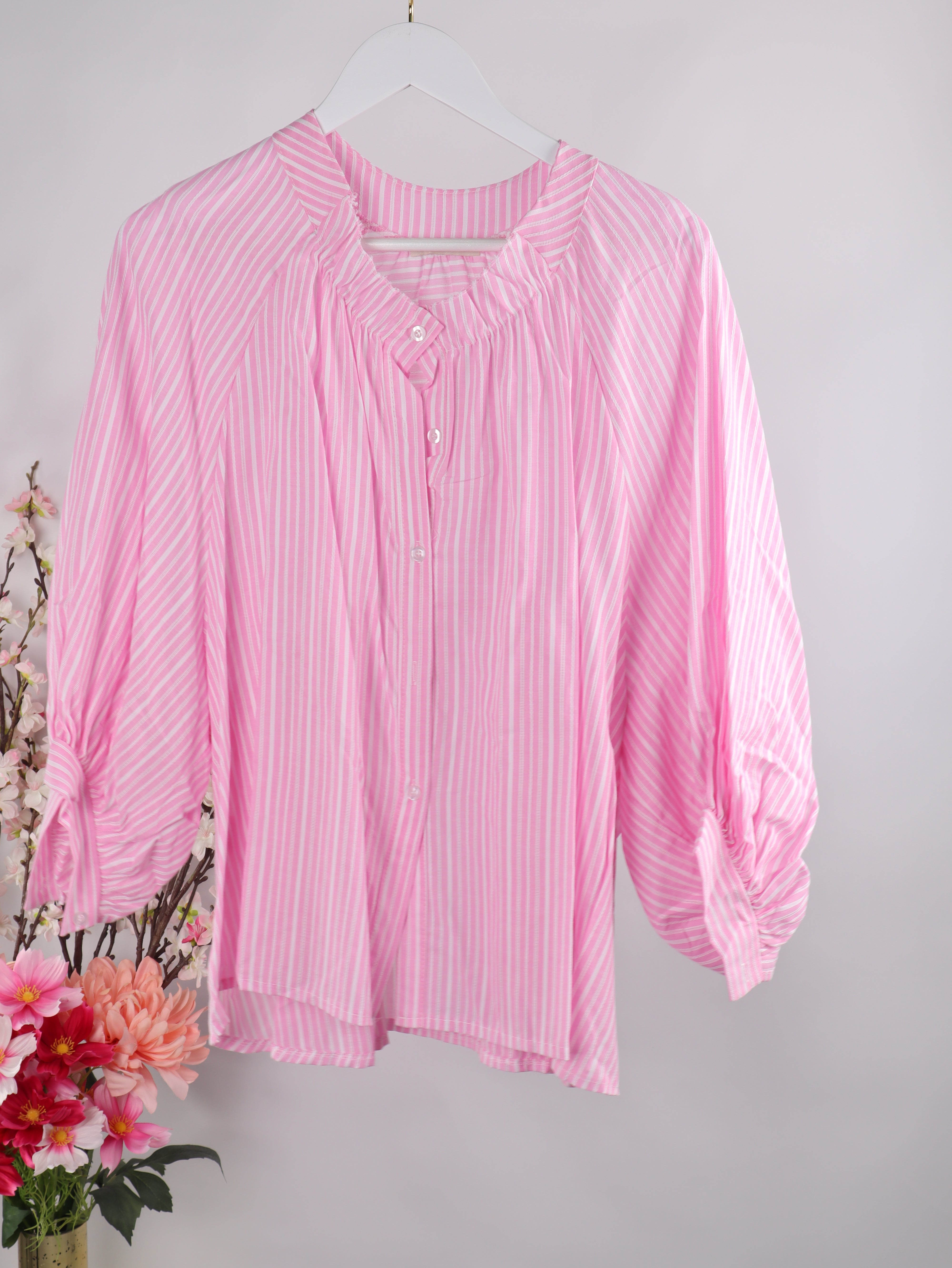 Gestreifte Oversize Baumwoll-Bluse mit Volumenärmeln