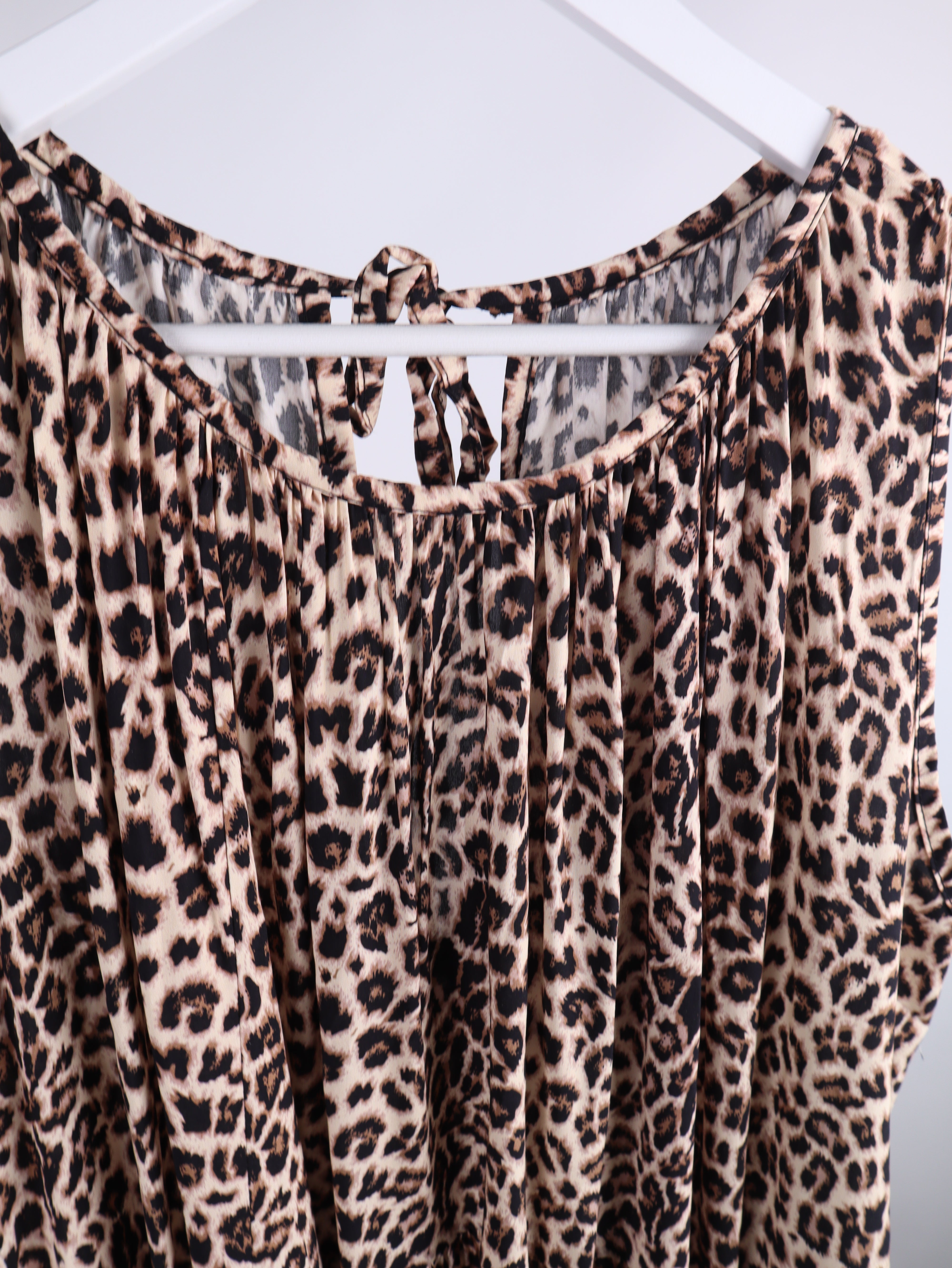 Viskose-Maxikleid mit Leo-Print