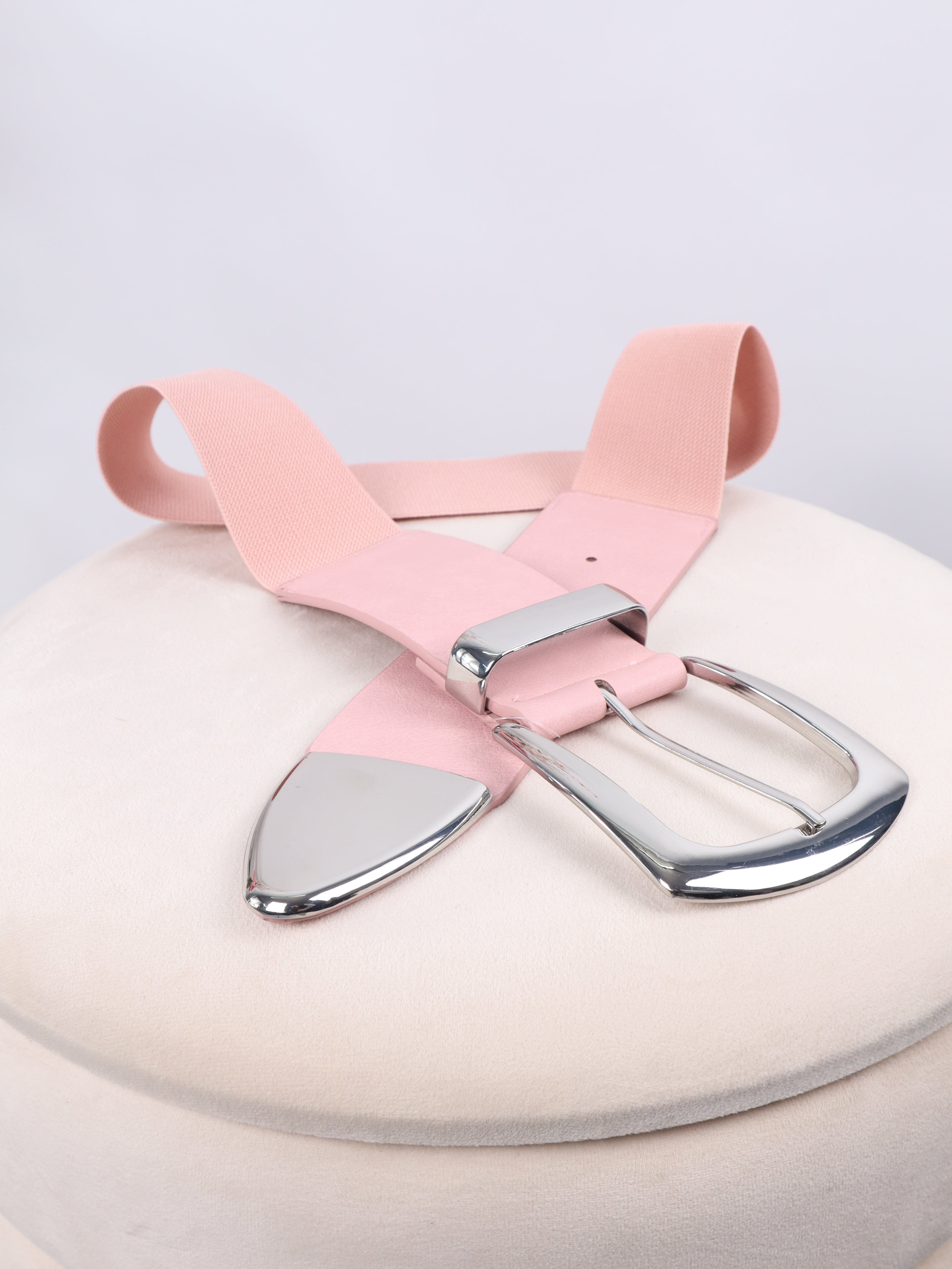 Stretchgürtel – Breite Taille & Silber-Akzente