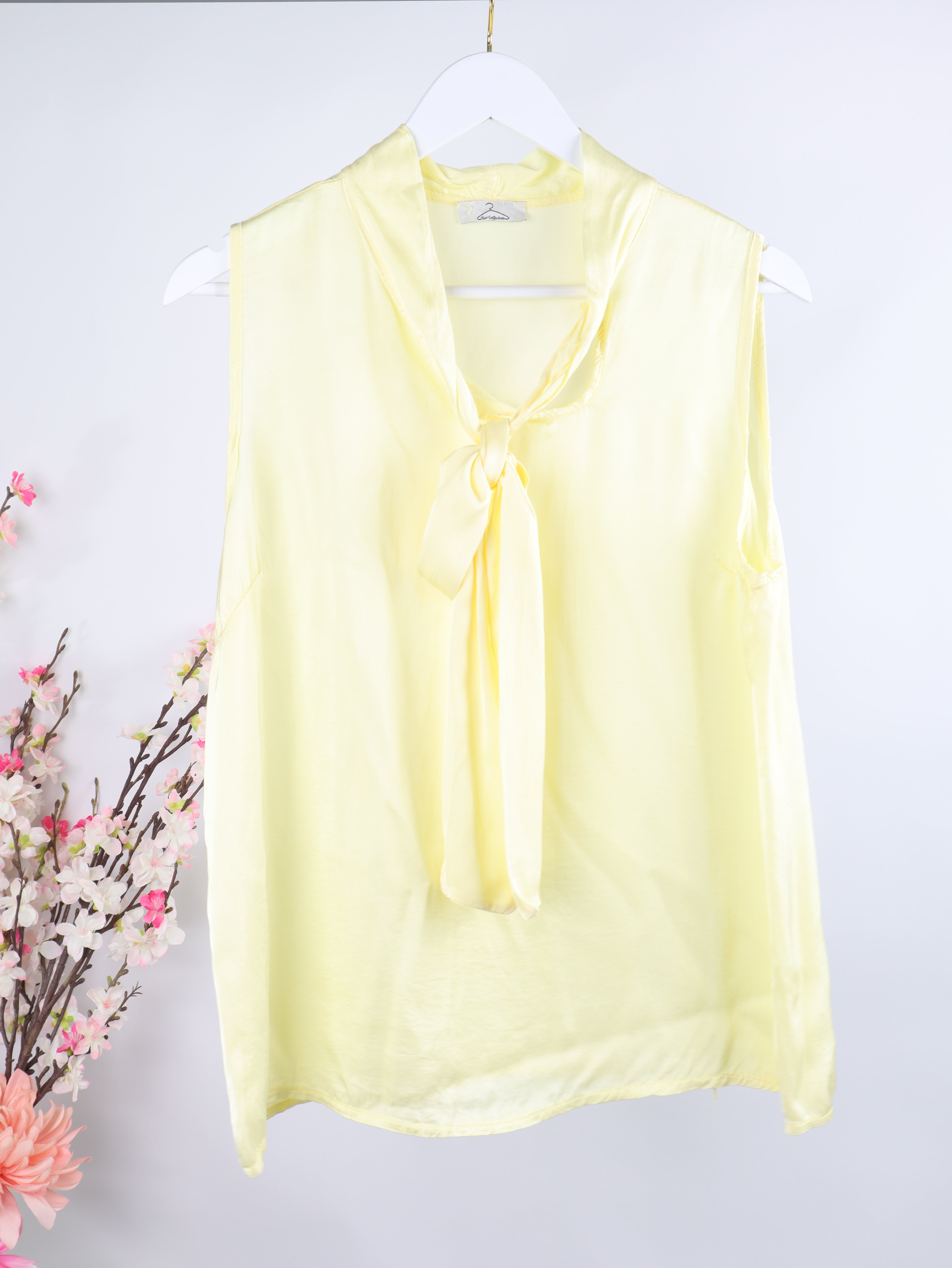 Halterneck Bluse mit Schleife – Viskose & Seide Mix