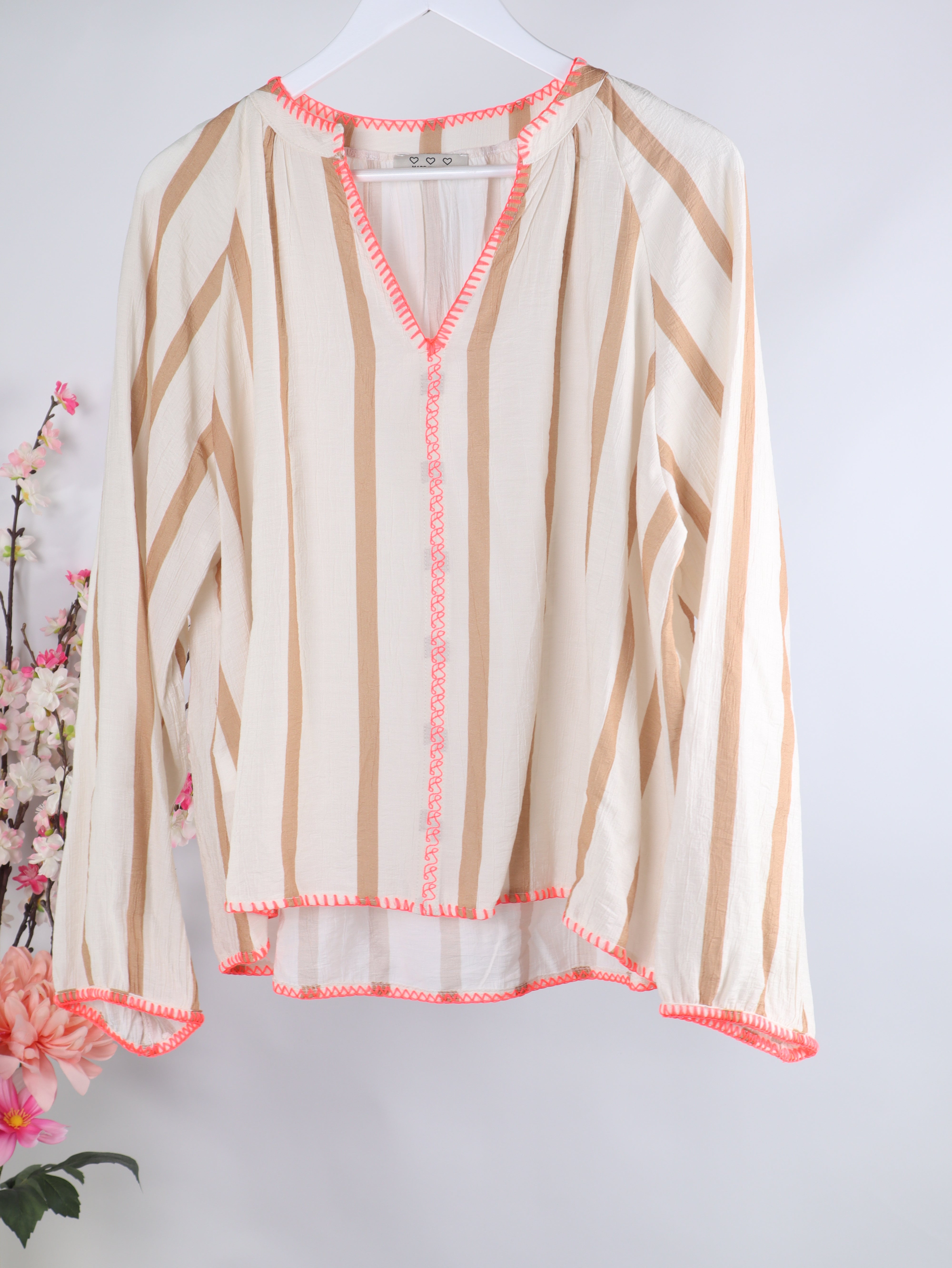Viskose Bluse mit Neon Nähten