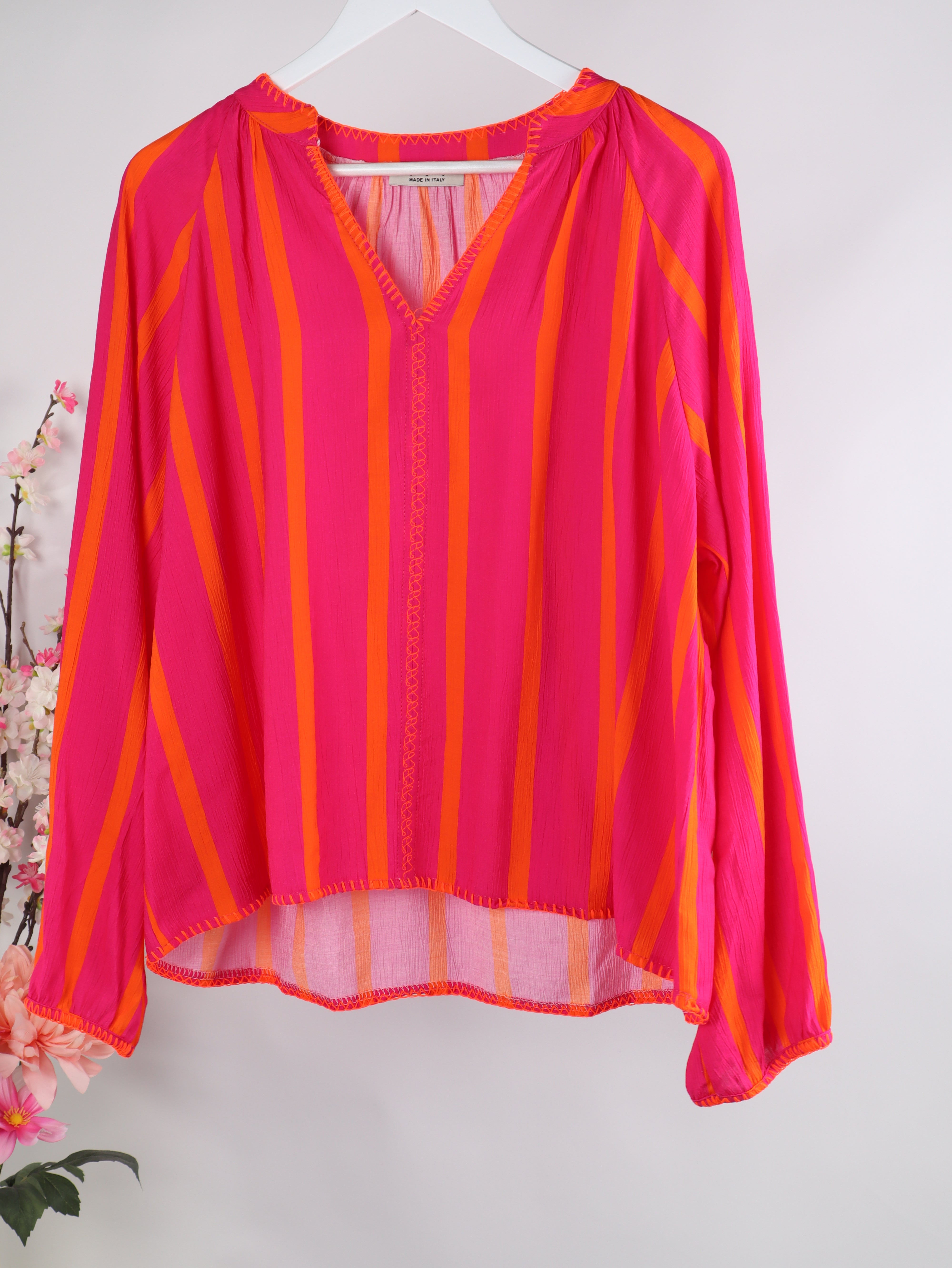 Viskose Bluse mit Neon Nähten