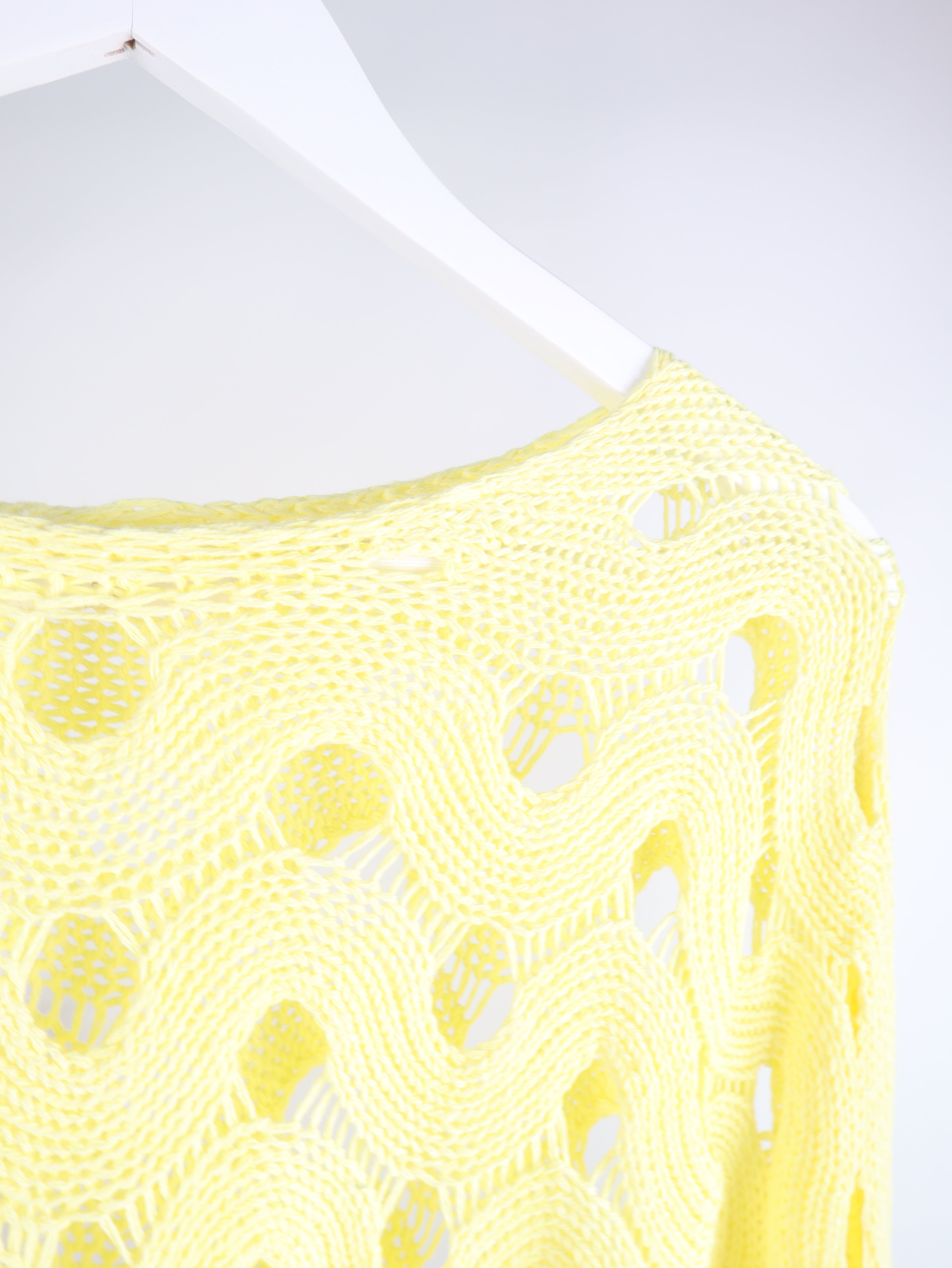 Oversize Lochstrick-Pullover Wellen