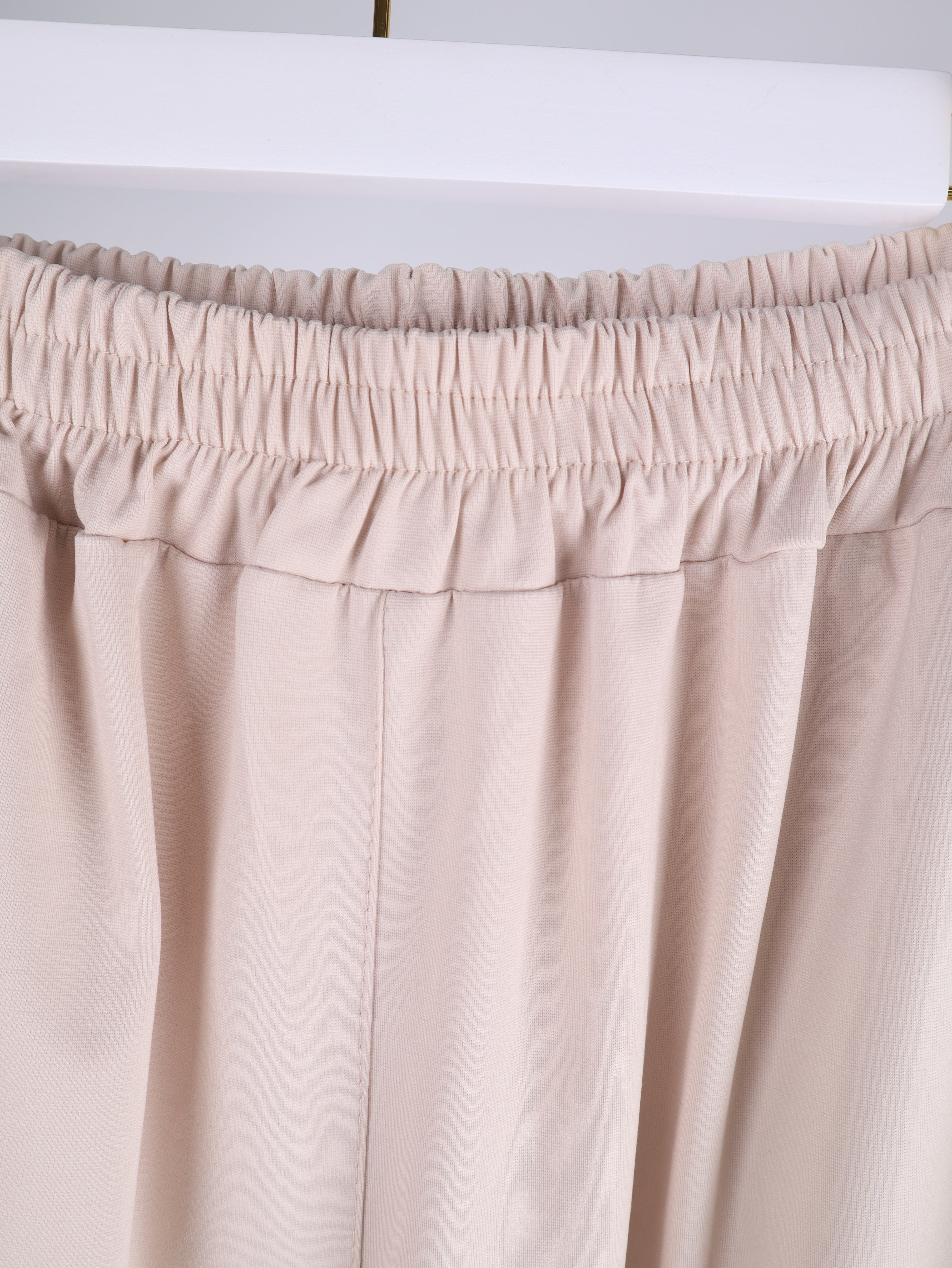Wide Leg Hose