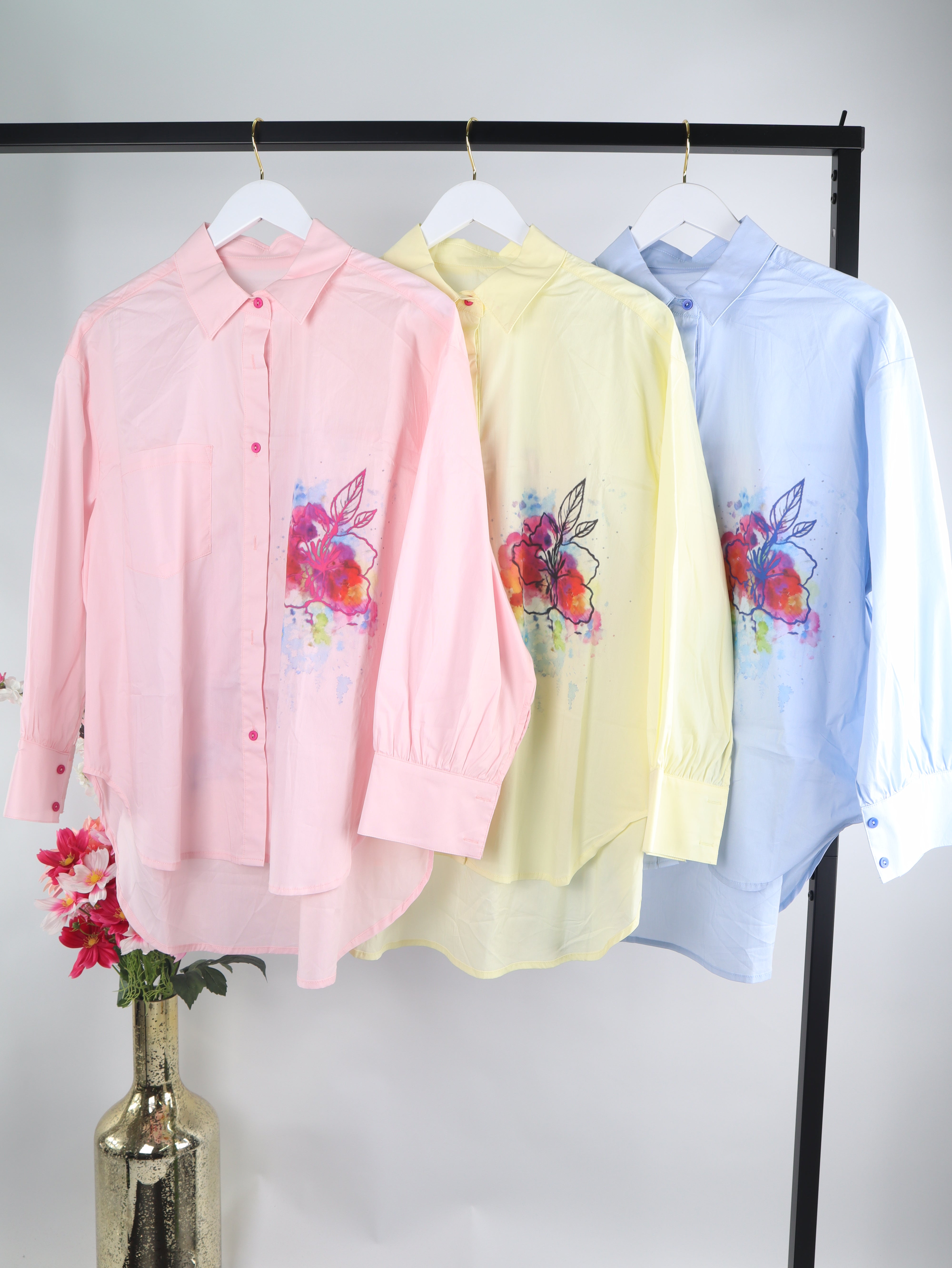 Oversize Bluse mit floralem Print