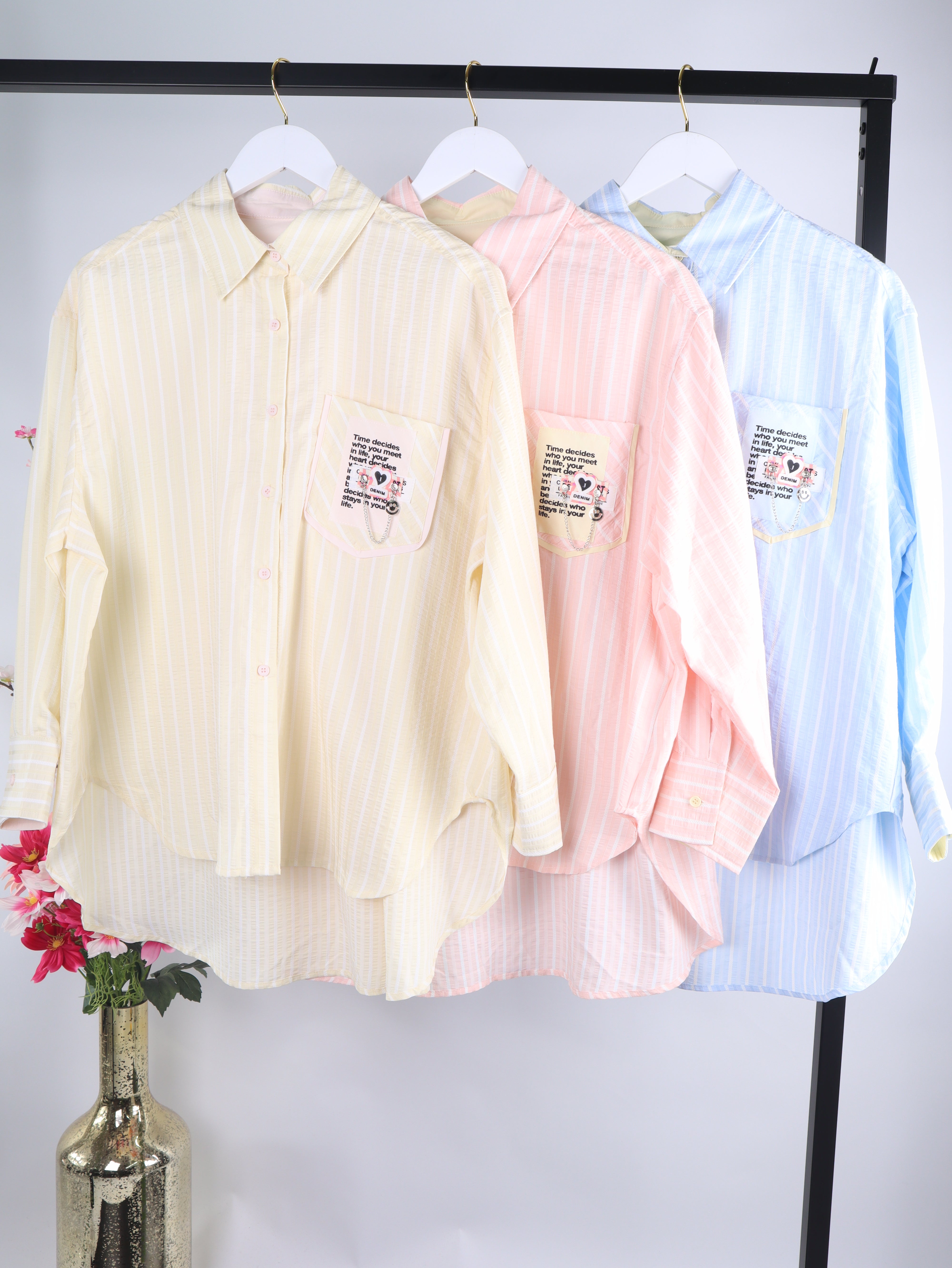 Oversize Streifenbluse Statement