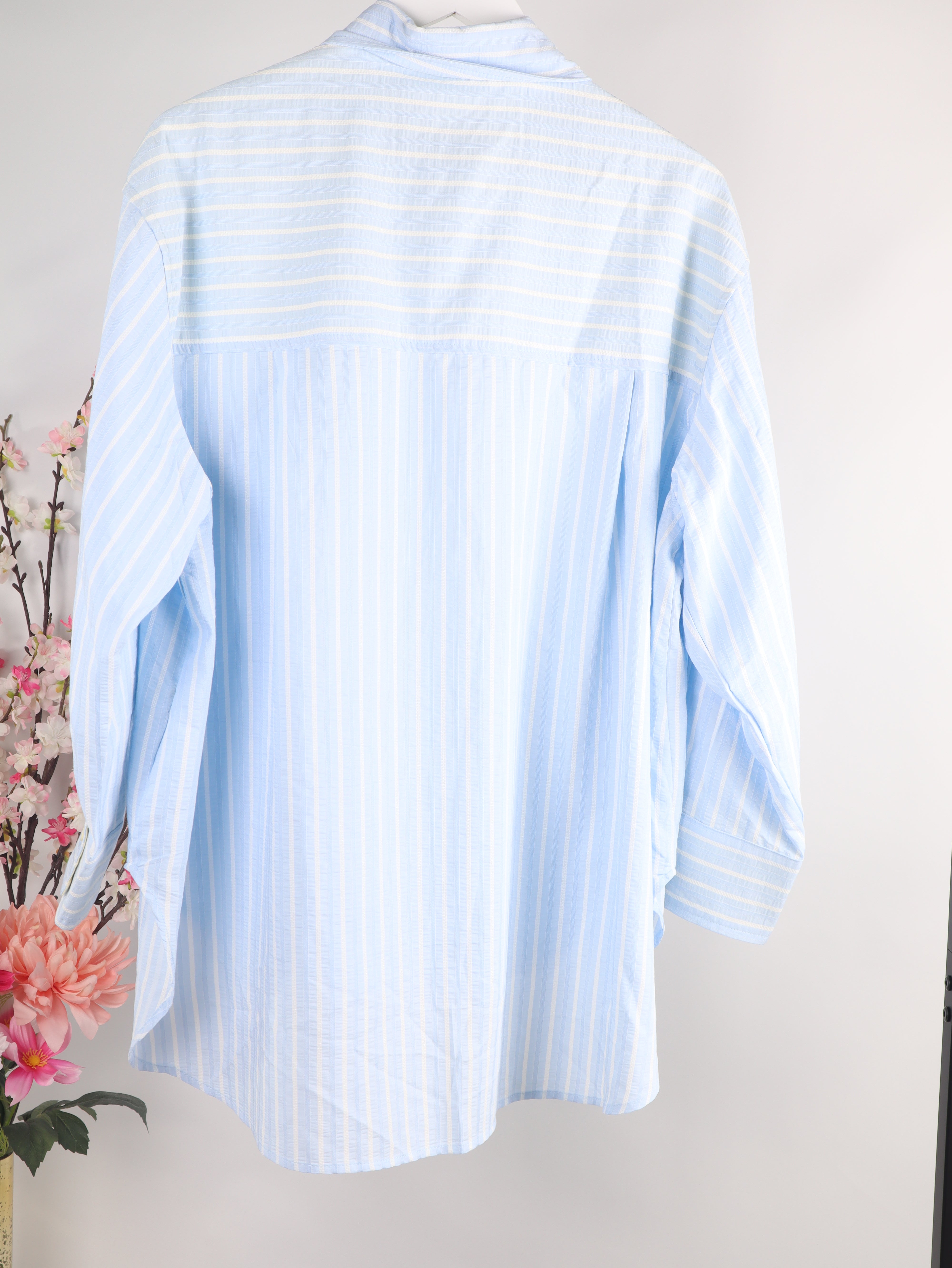 Oversize Streifenbluse Statement