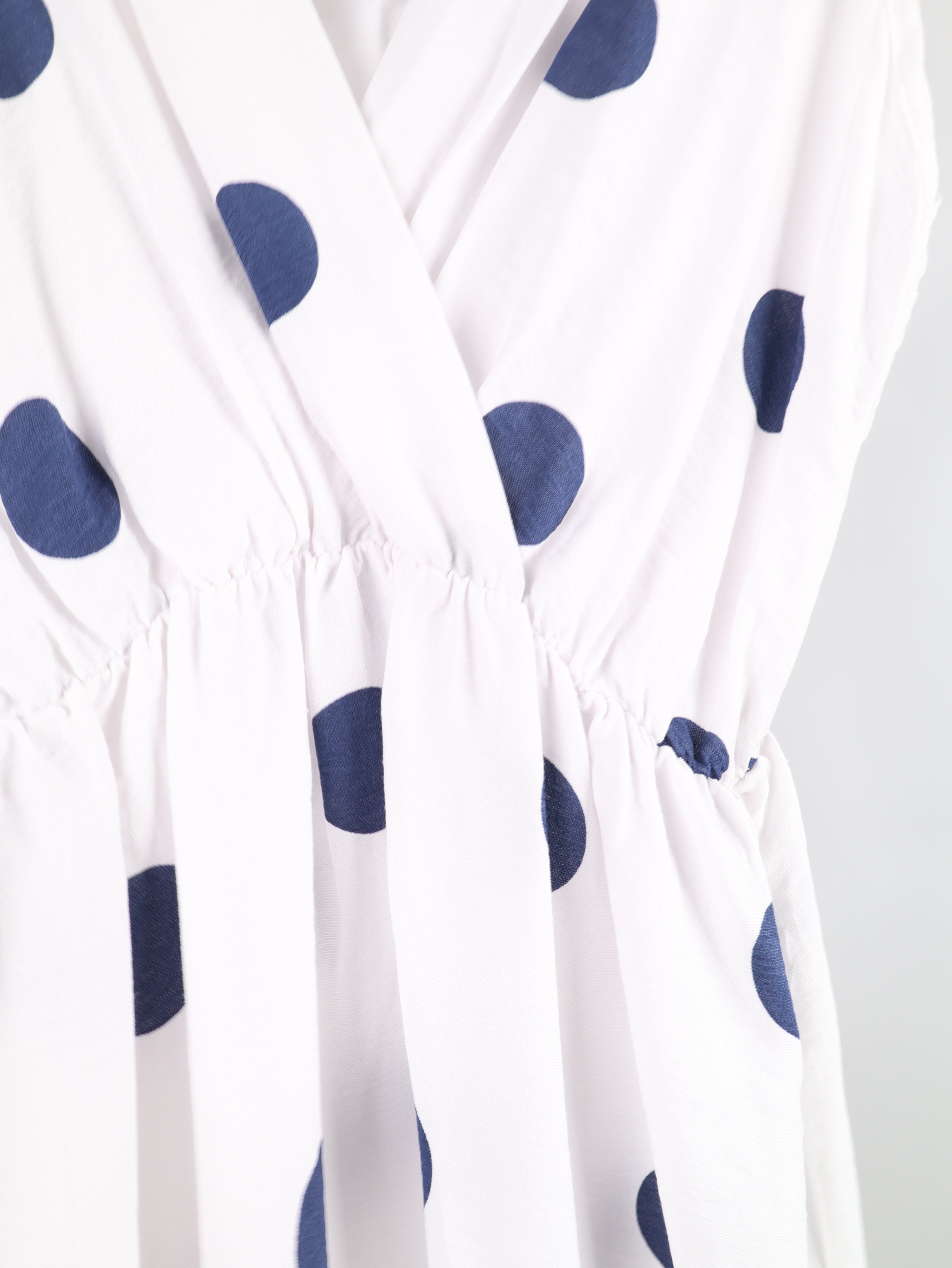 Viskose ärmelloses Kleid mit Polka Dot Muster