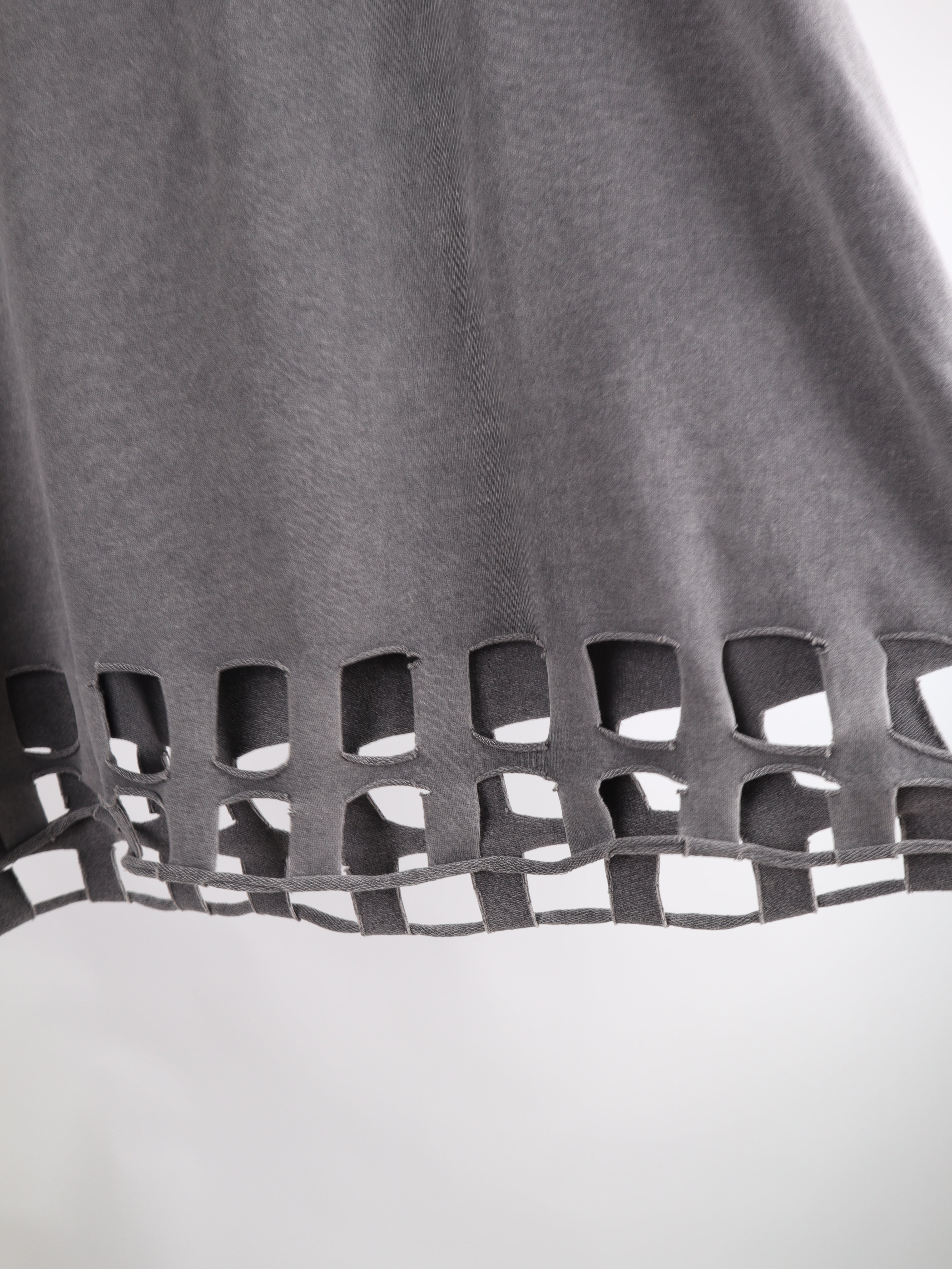 Oversize Shirt Grau mit Cut-Outs