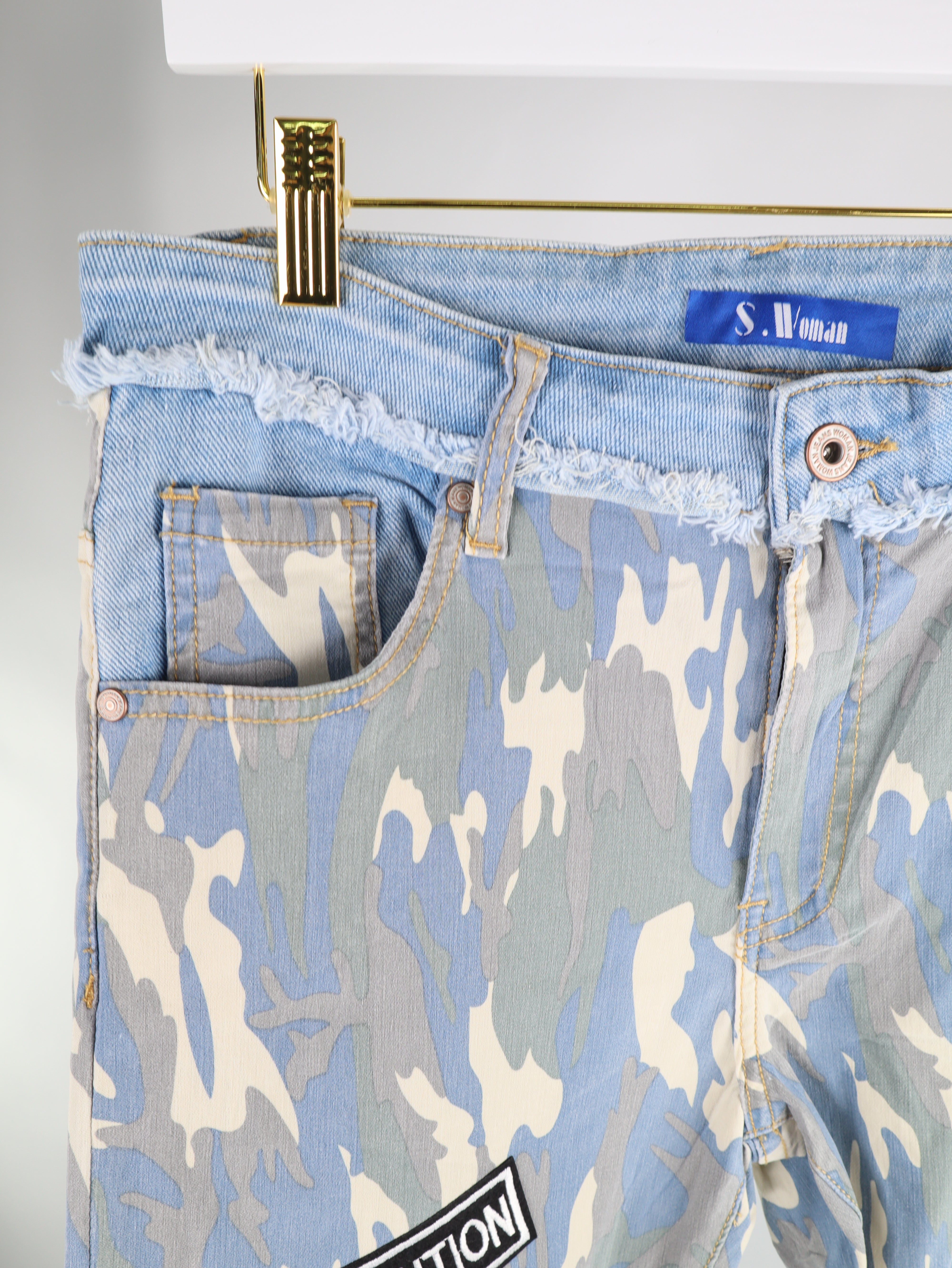 Sexy Woman Jeans Camouflage