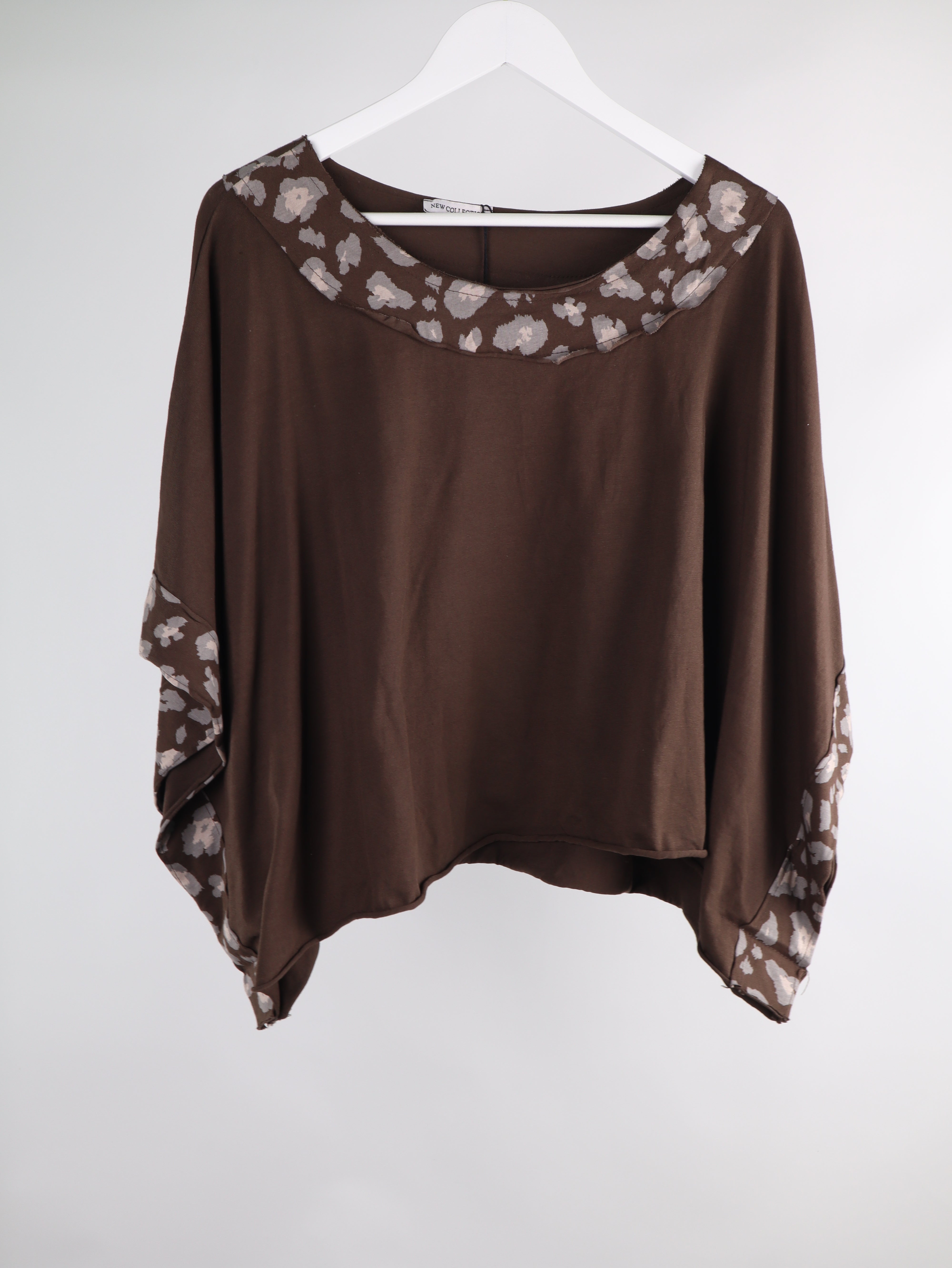 Oversize Poncho Shirt mit Leo-Details