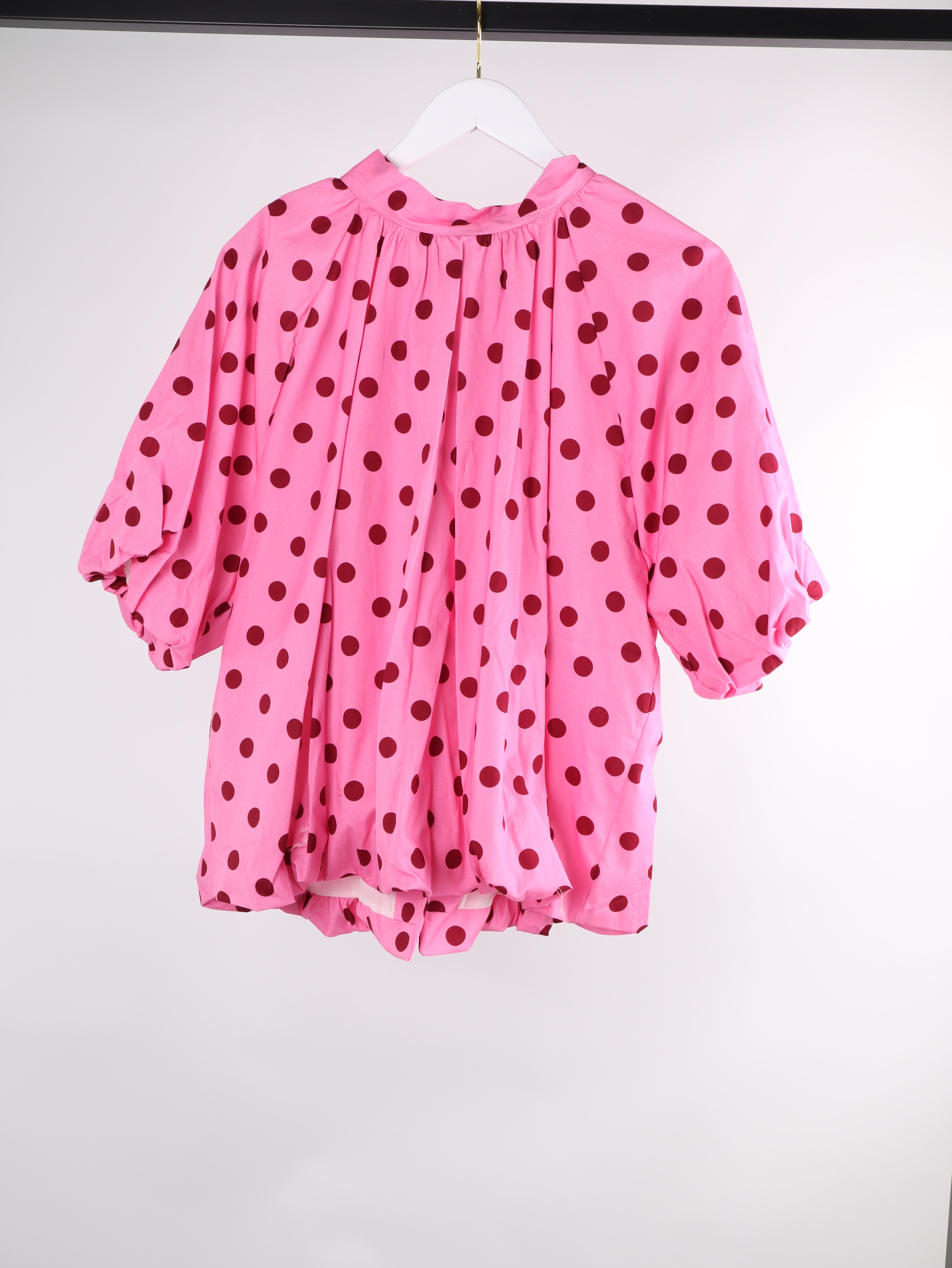 Oversize Polka-Dot Bluse mit Rückenschleifen