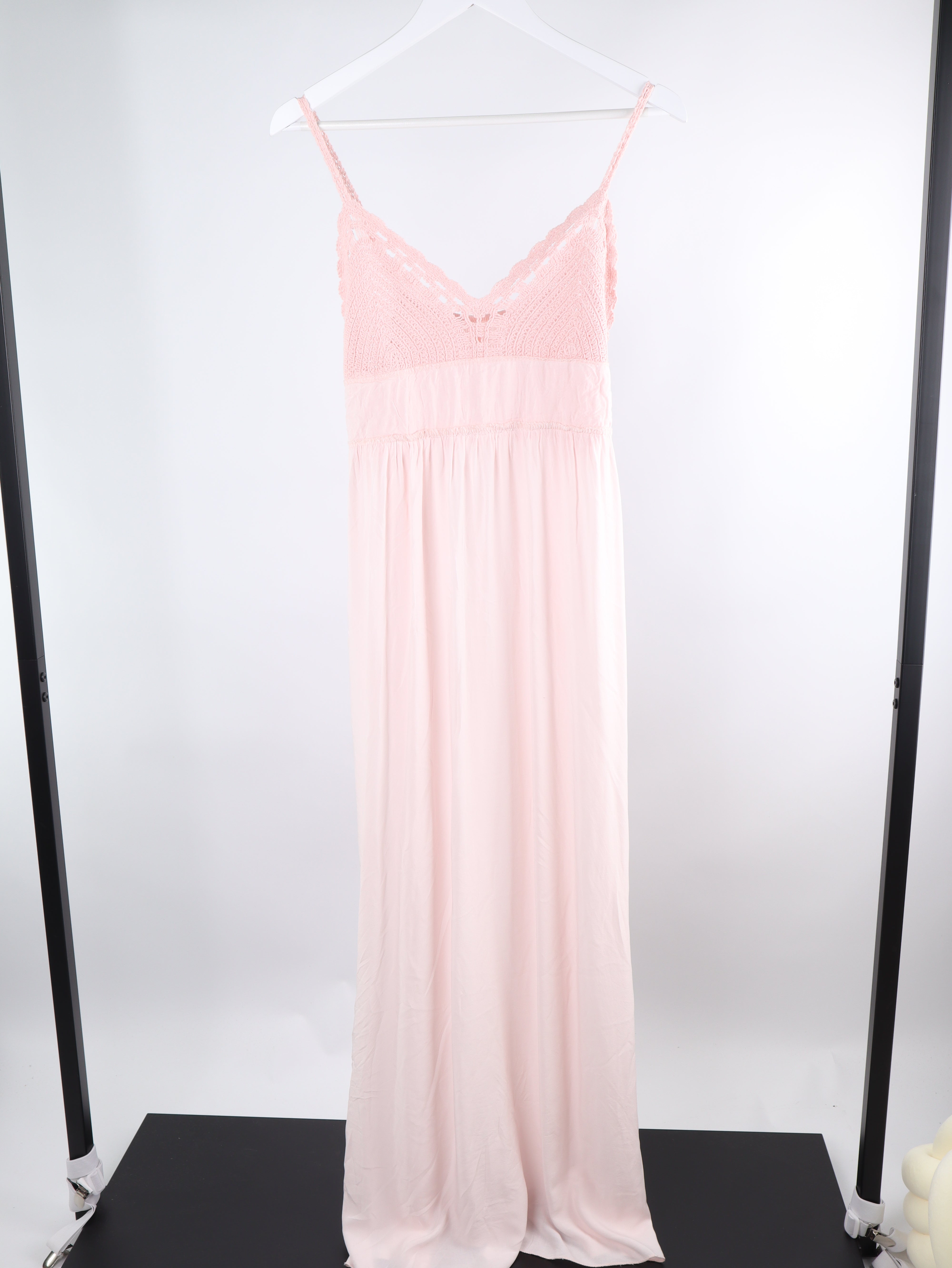 Maxikleid mit Häkel-Oberteil