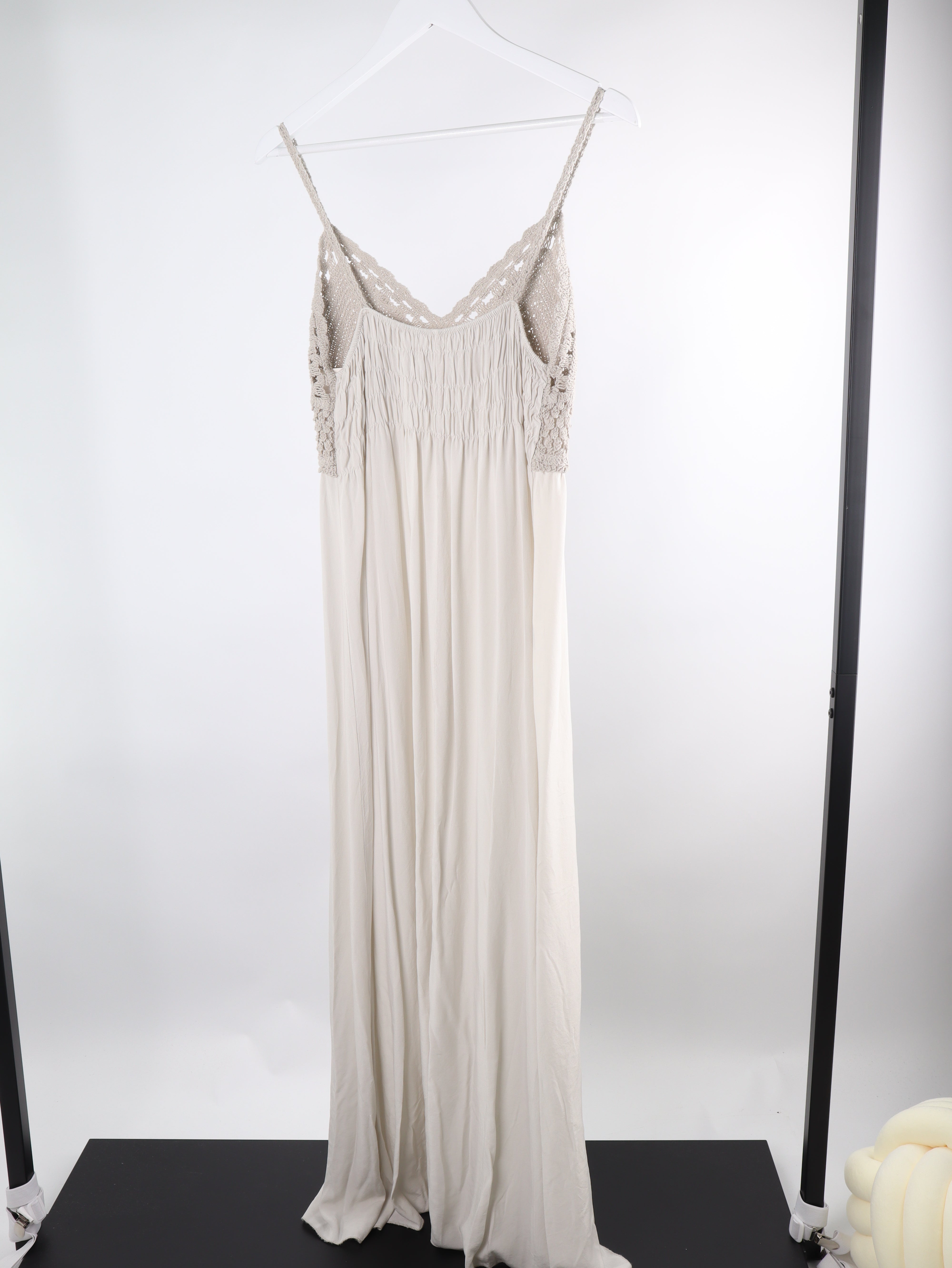 Maxikleid mit Häkel-Oberteil