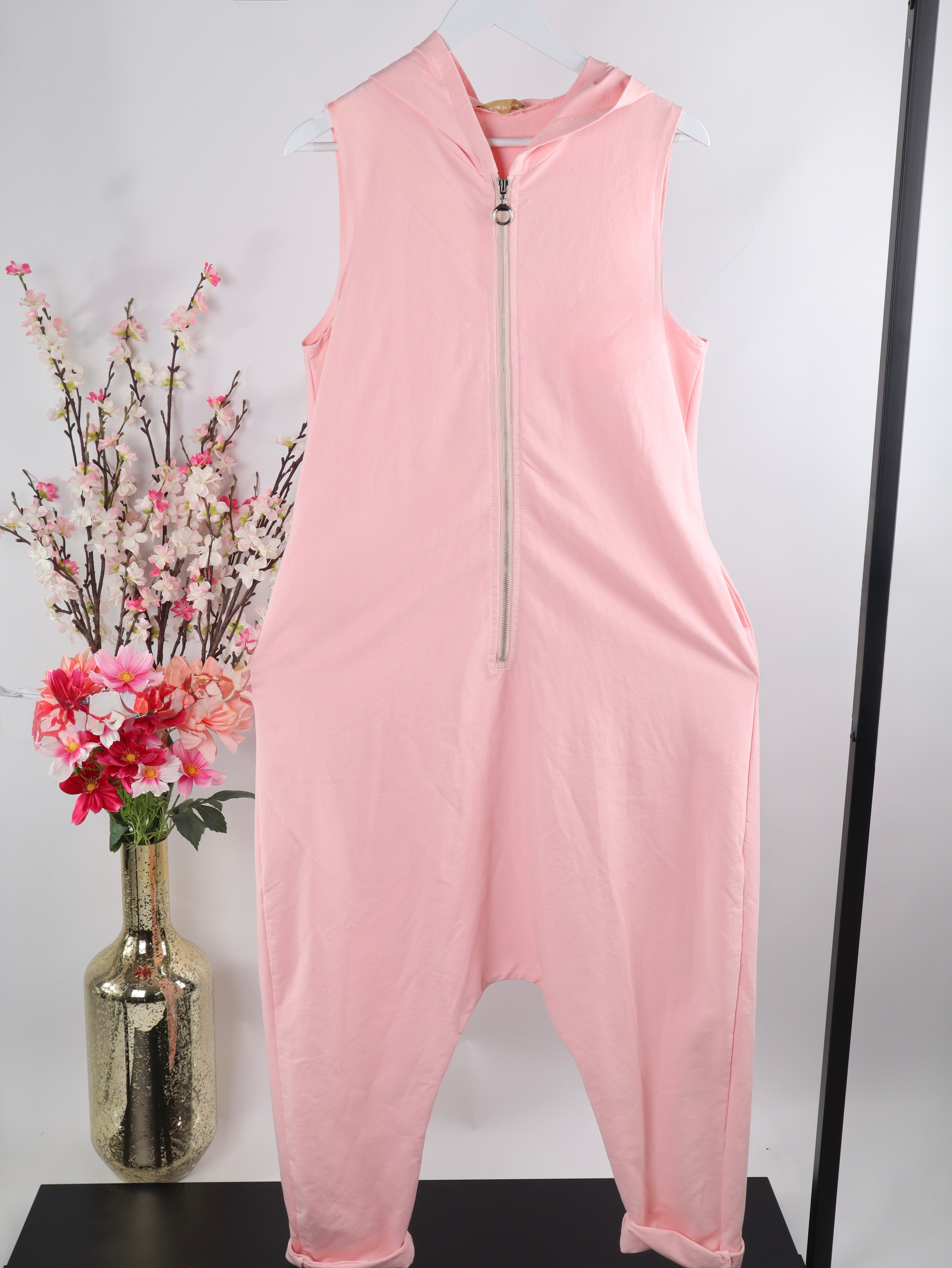 Ärmelloser Kapuzen-Jumpsuit