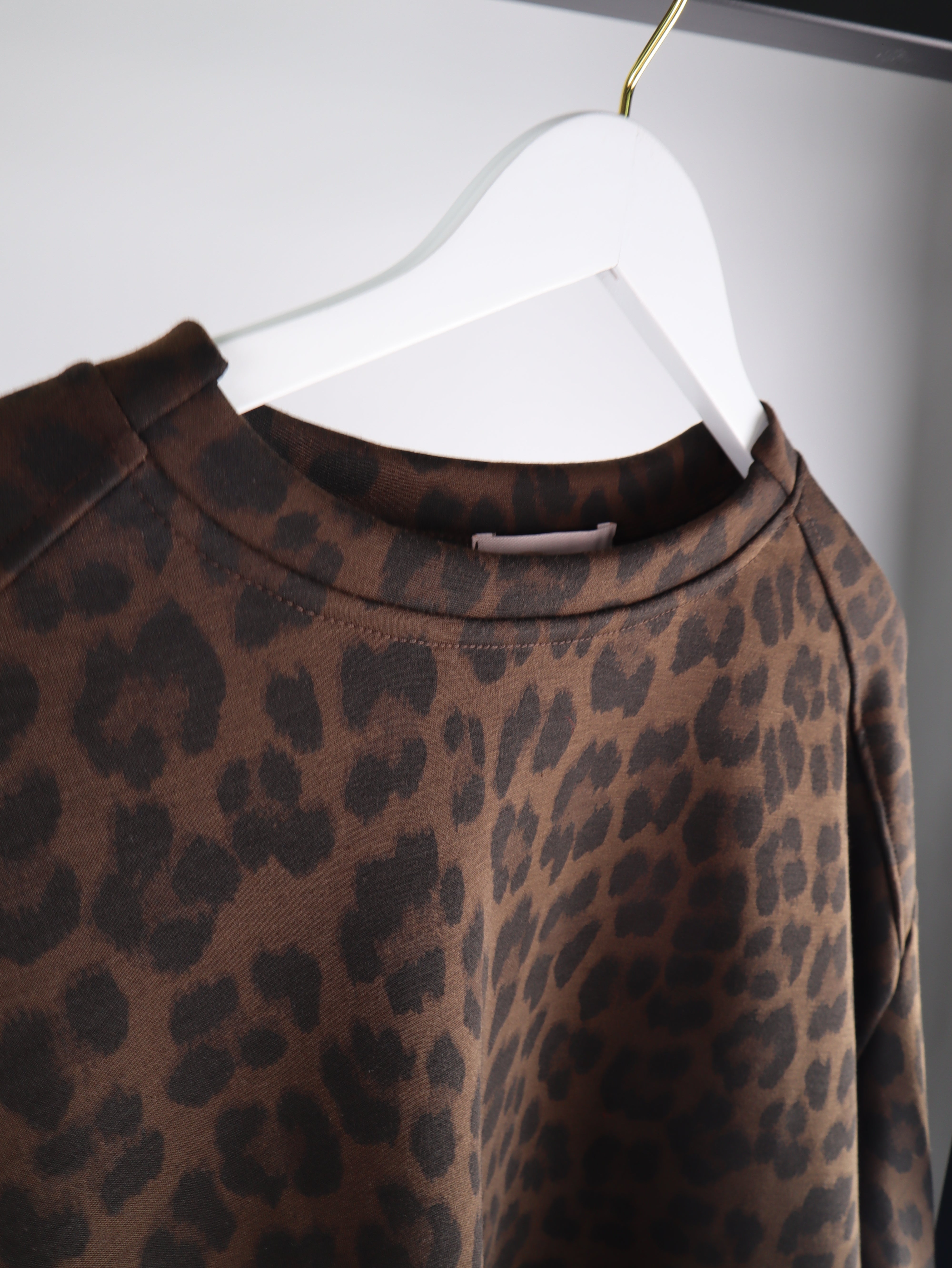 Butterstoff Leo Sweater STATEMENT