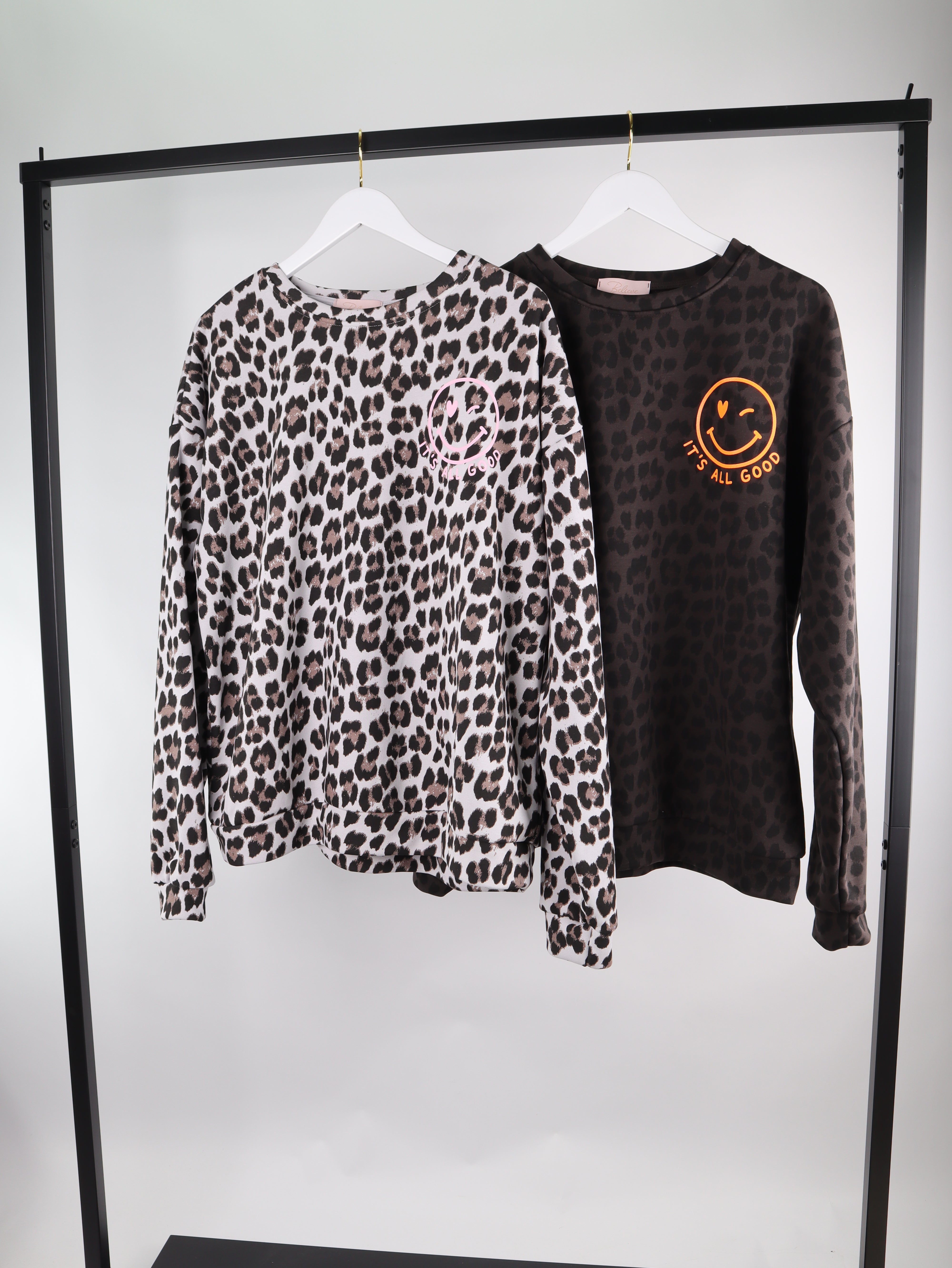 Oversize Leo Sweater ITS ALL GOOD