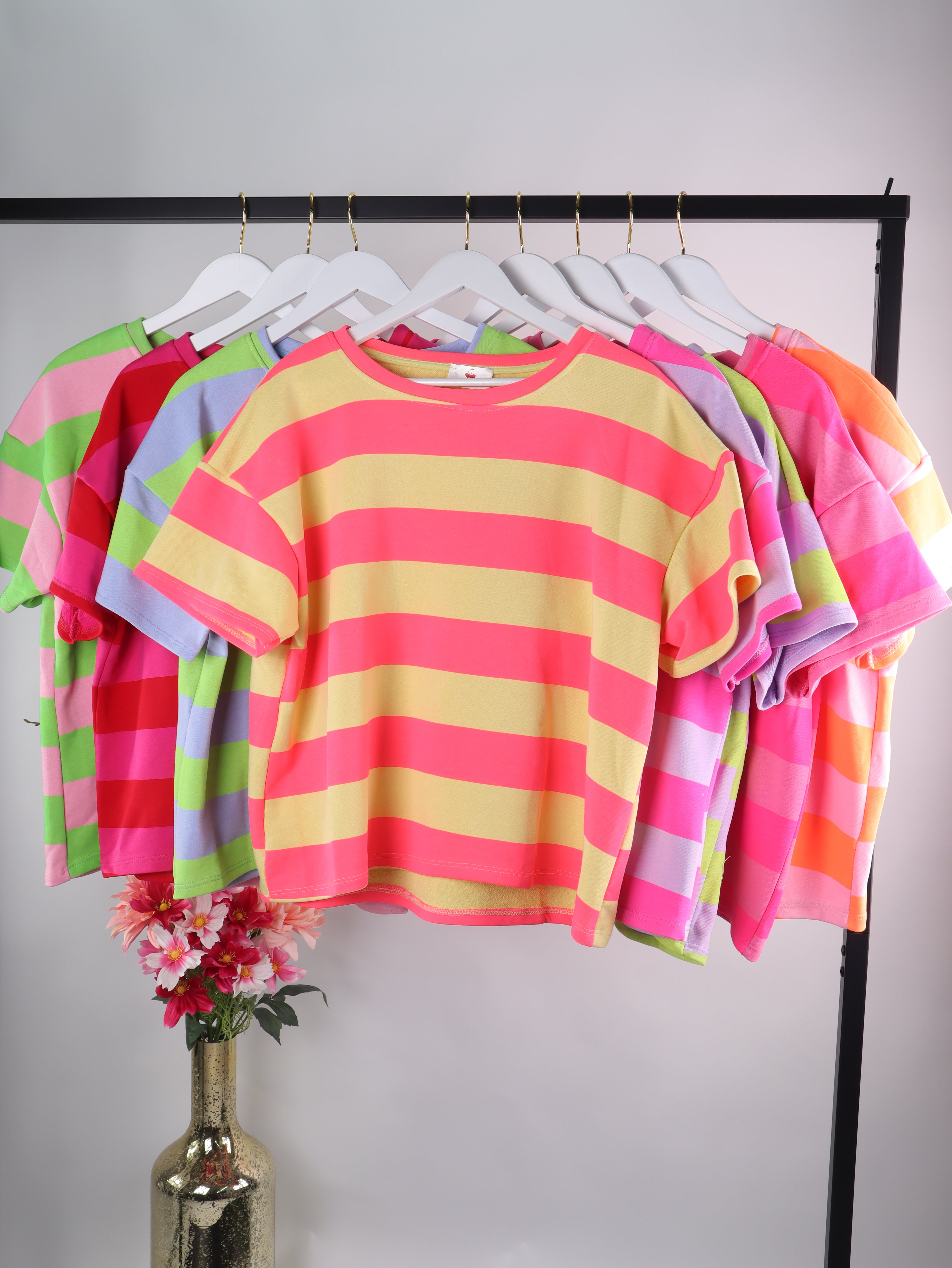 Kurzarm Sweater mit Streifen