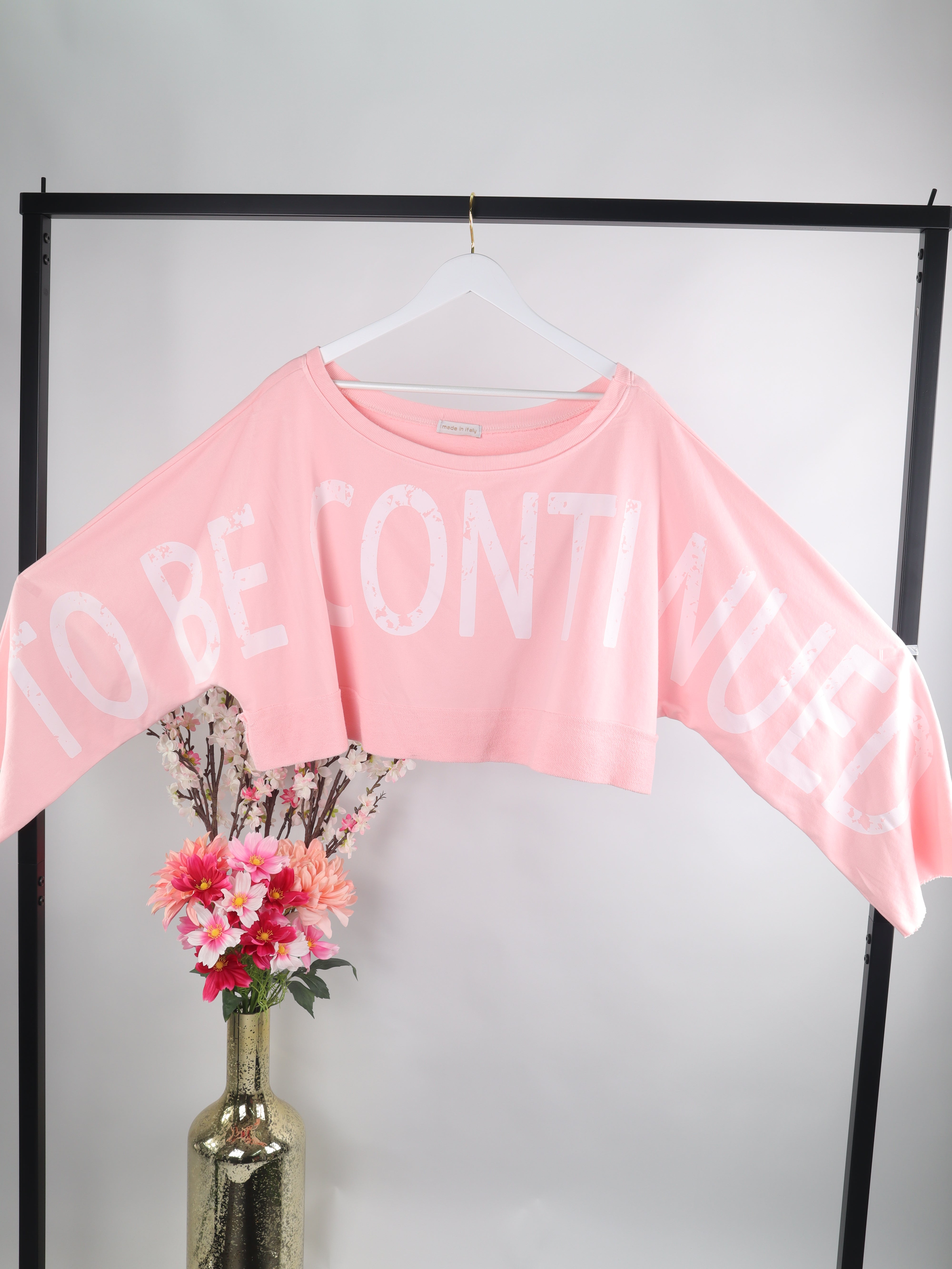 Cropped Sweatshirt „BE CONTINUED“ – Oversize
