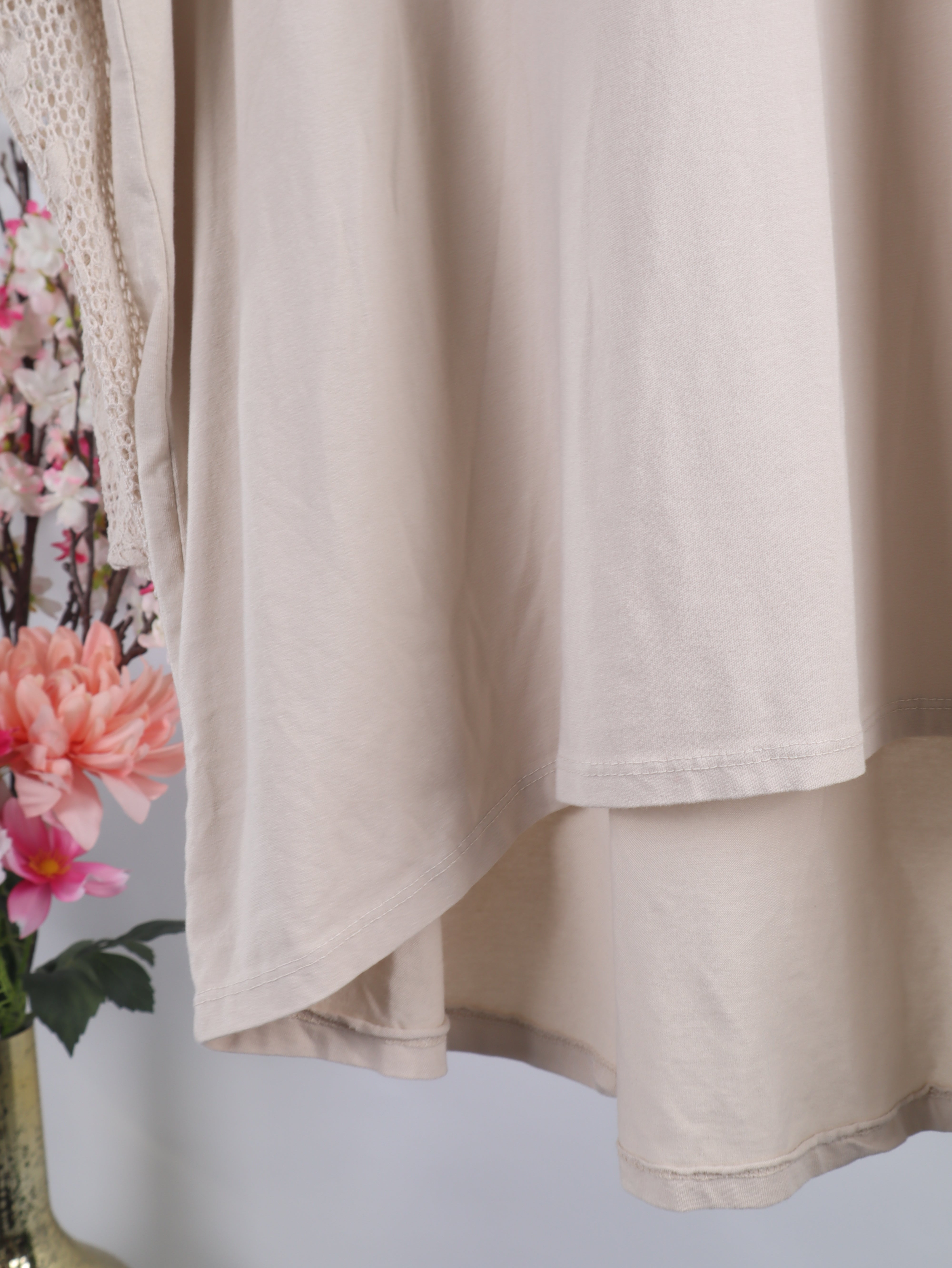 Oversize Shirt Beige mit Spitze & Strass „The Pacific“