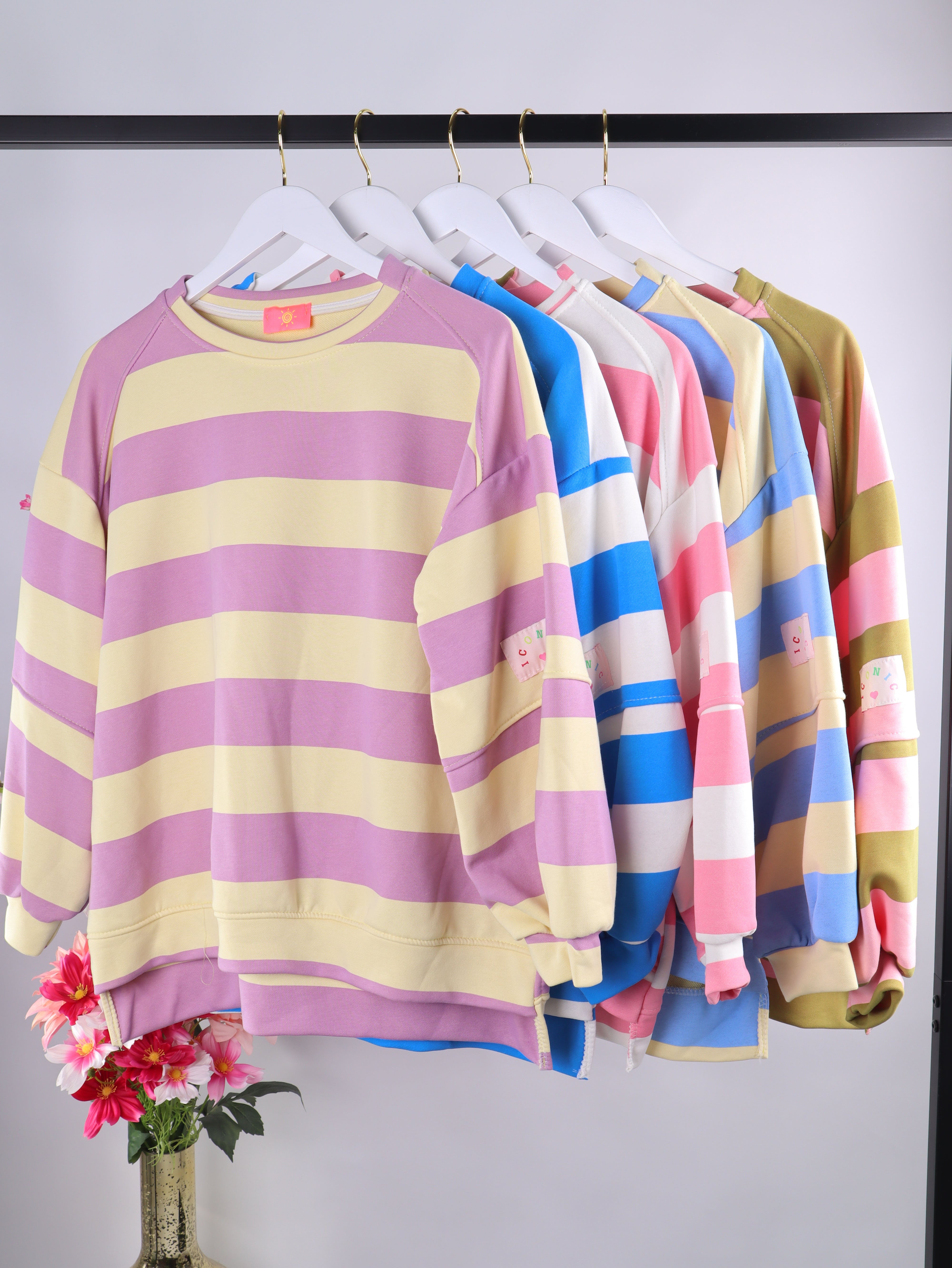 Oversized Streifen-Sweater mit ICONIC-Patch