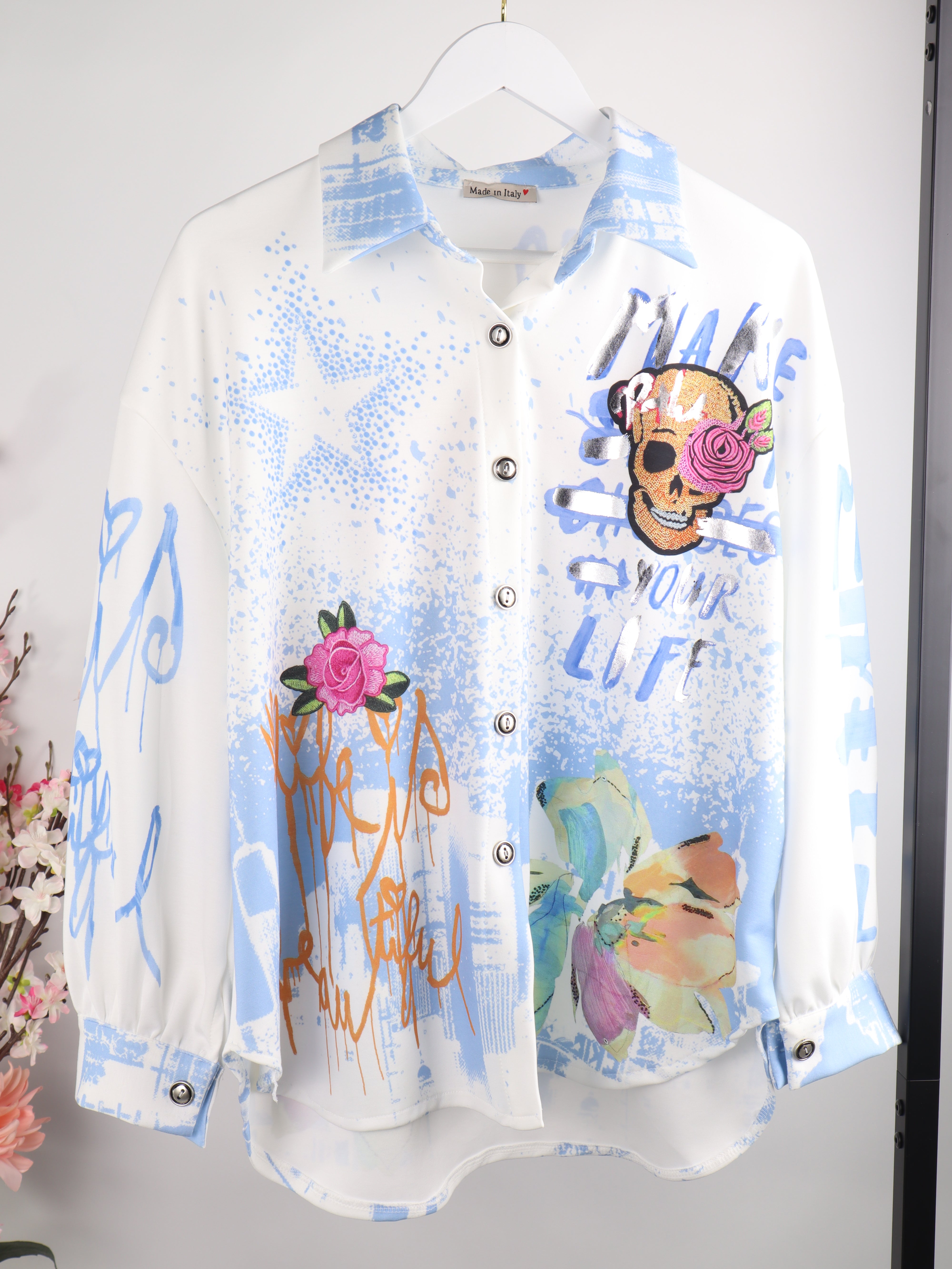 Statement Bluse Skull & Graffiti