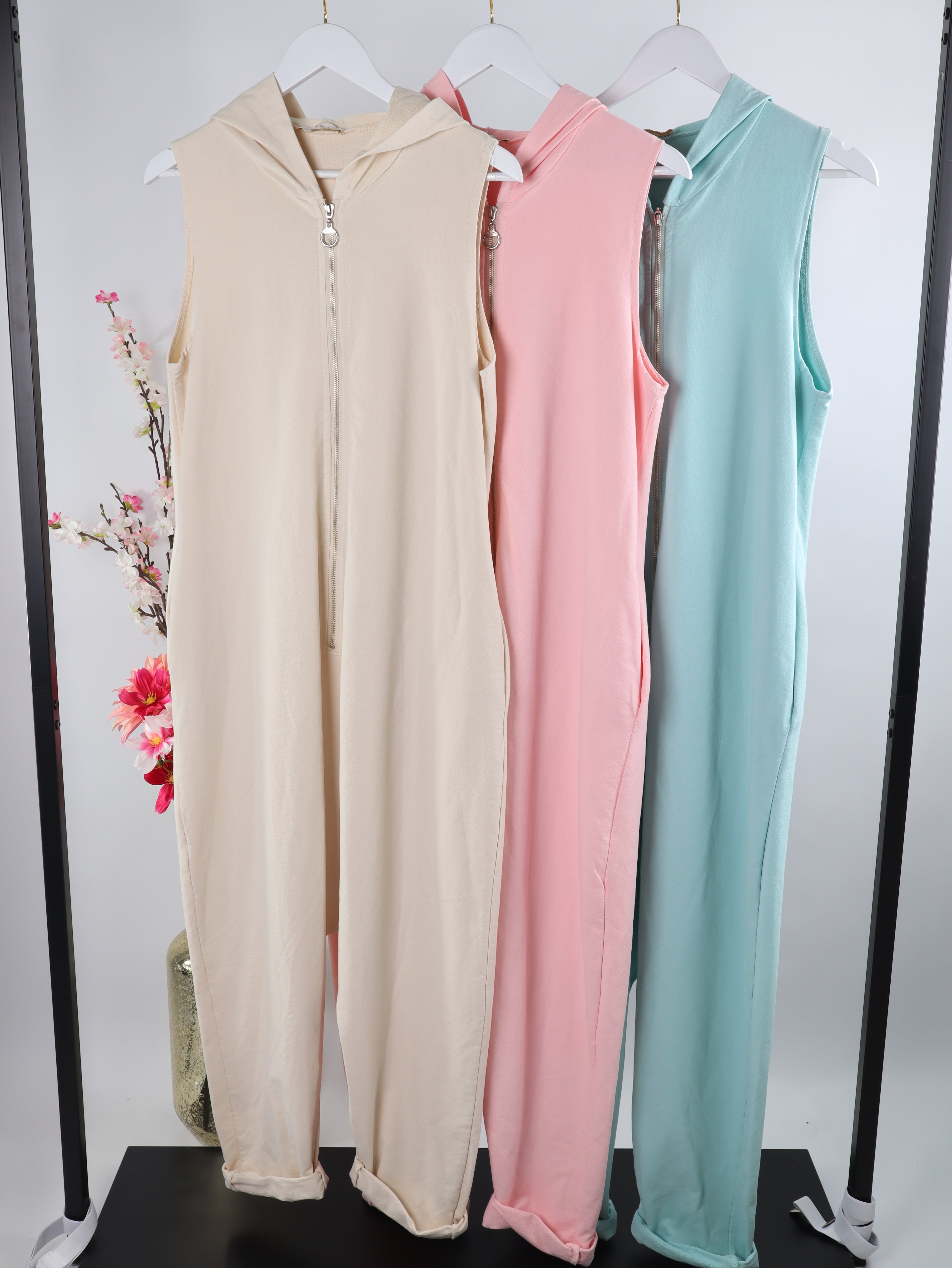 Ärmelloser Kapuzen-Jumpsuit