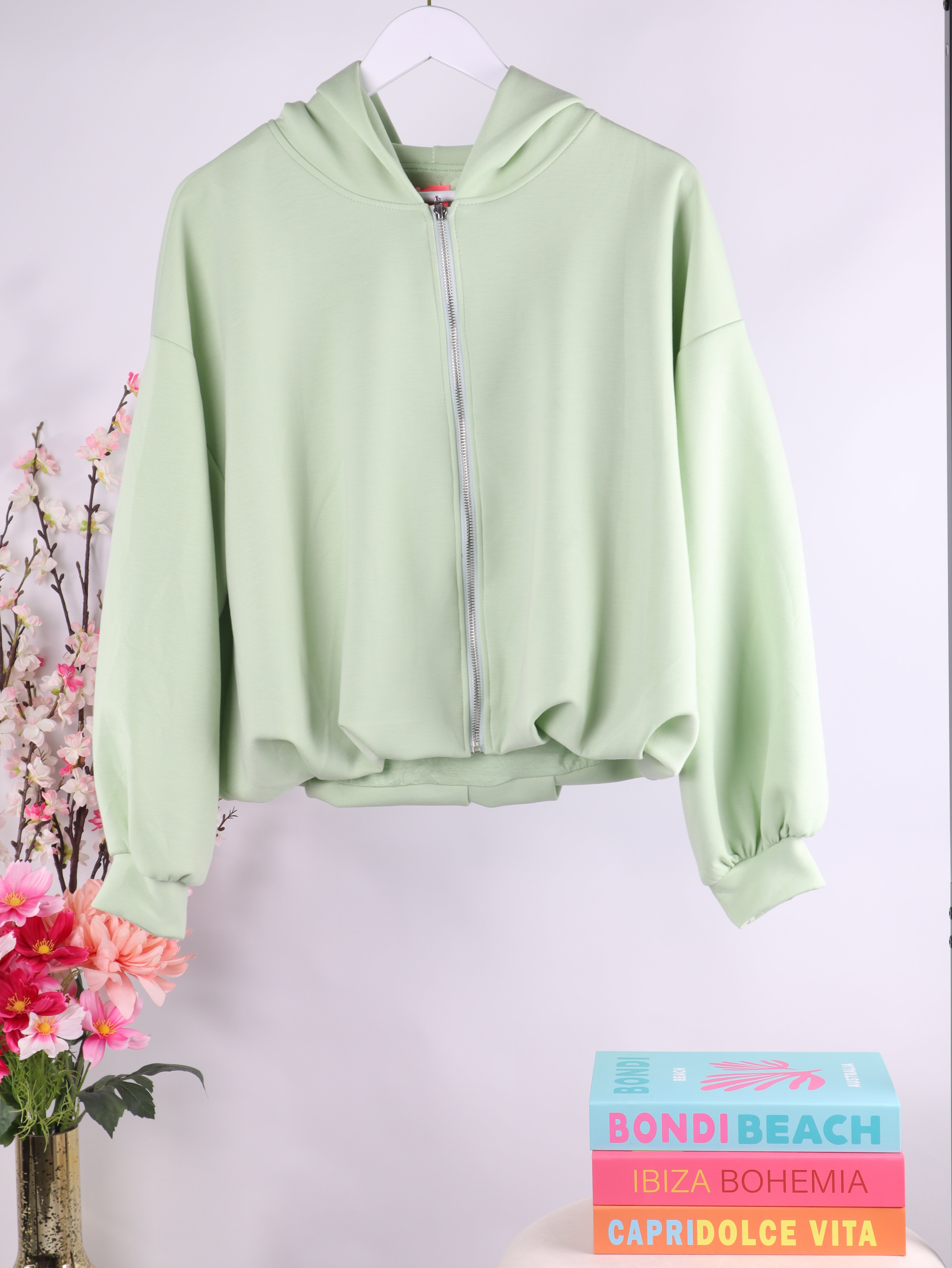 Oversize Kapuzenjacke „Butter Soft“ –