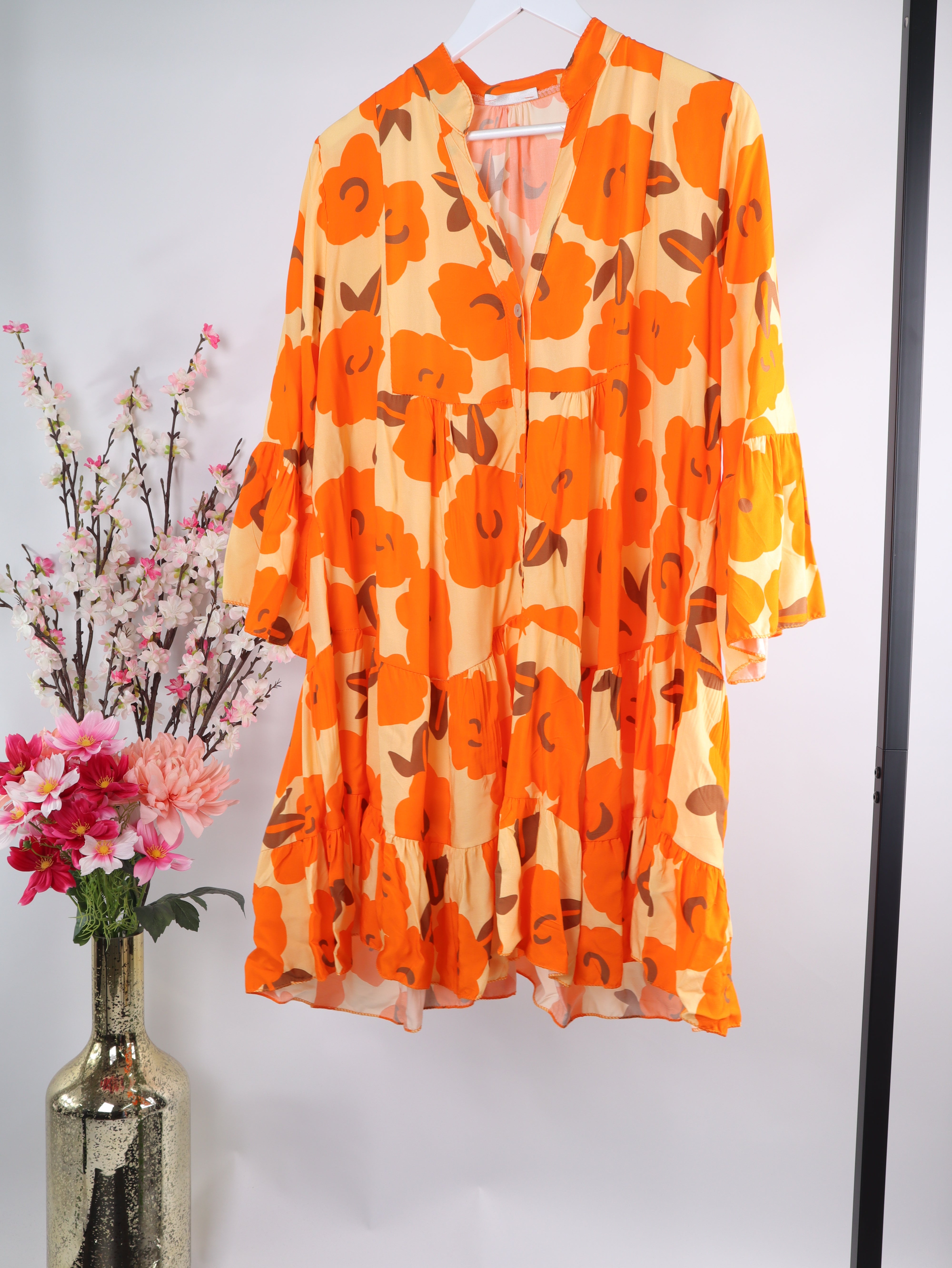 Viskose-Stufenkleid mit Retro-Blumenprint
