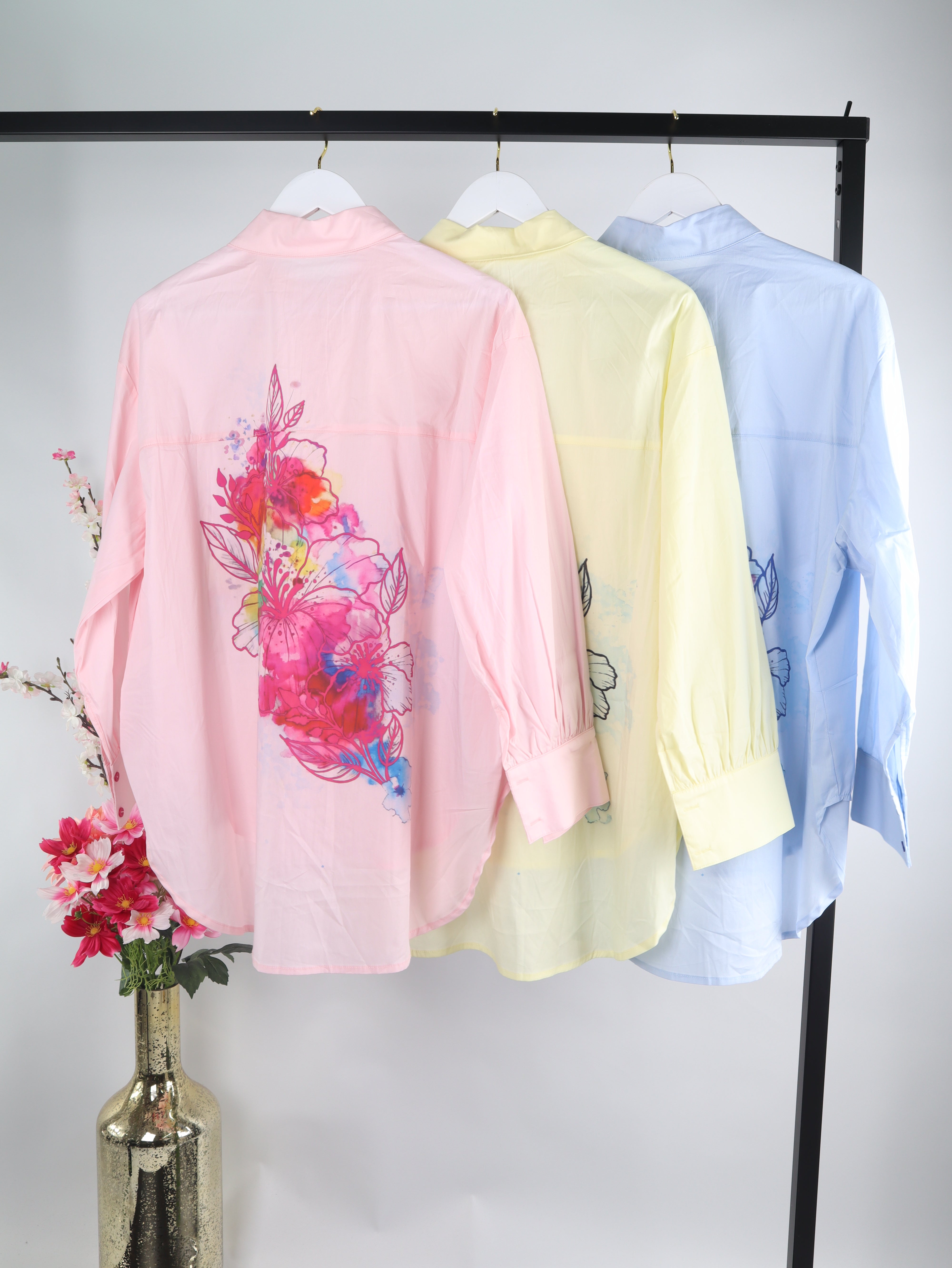 Oversize Bluse mit floralem Print