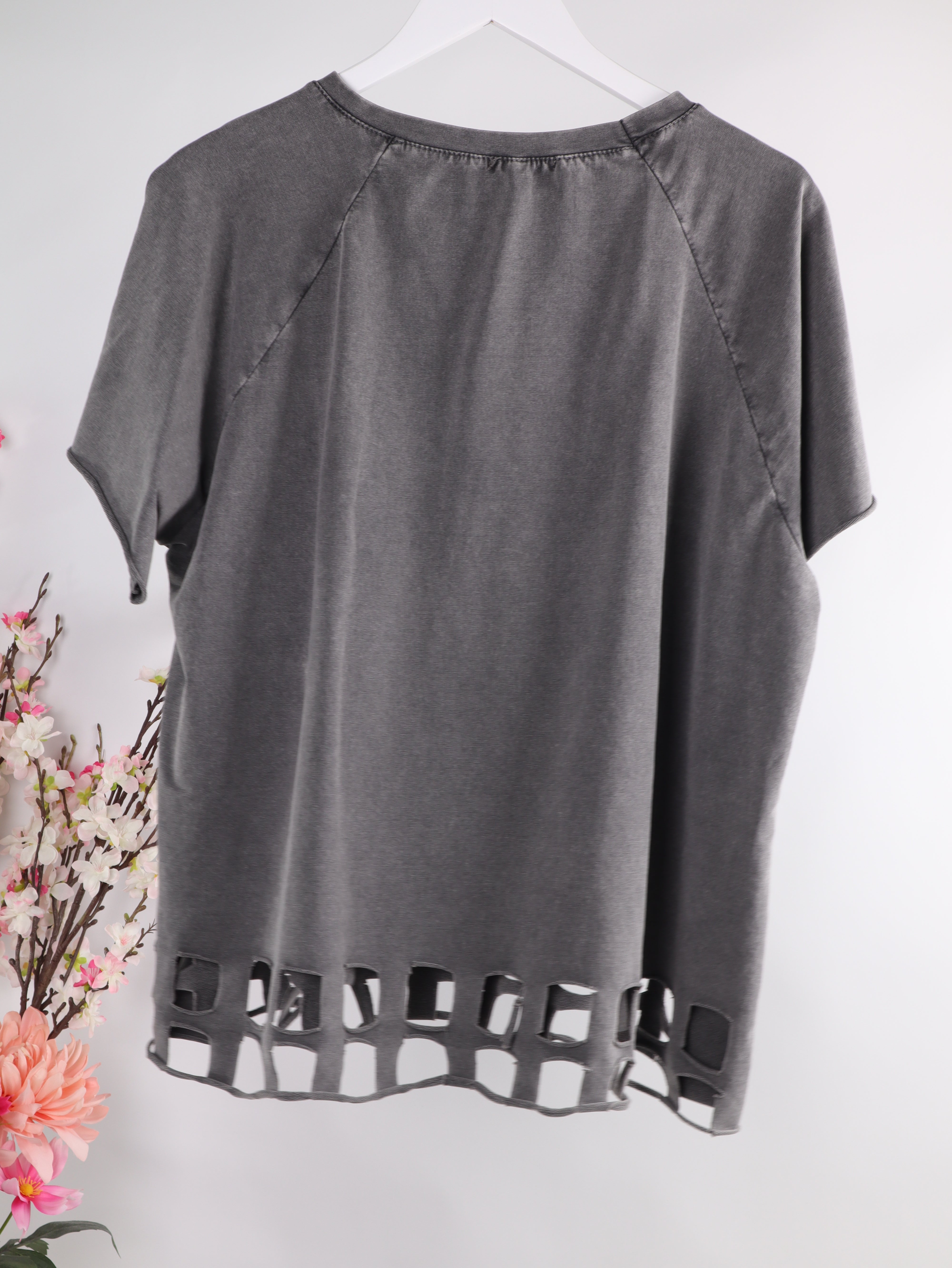 Oversize Shirt Grau mit Cut-Outs